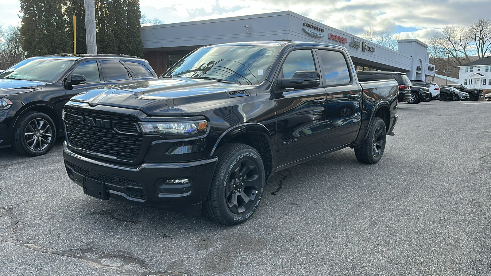 2025 Ram 1500 Big Horn 4x4 Crew Cab 57 Box 1