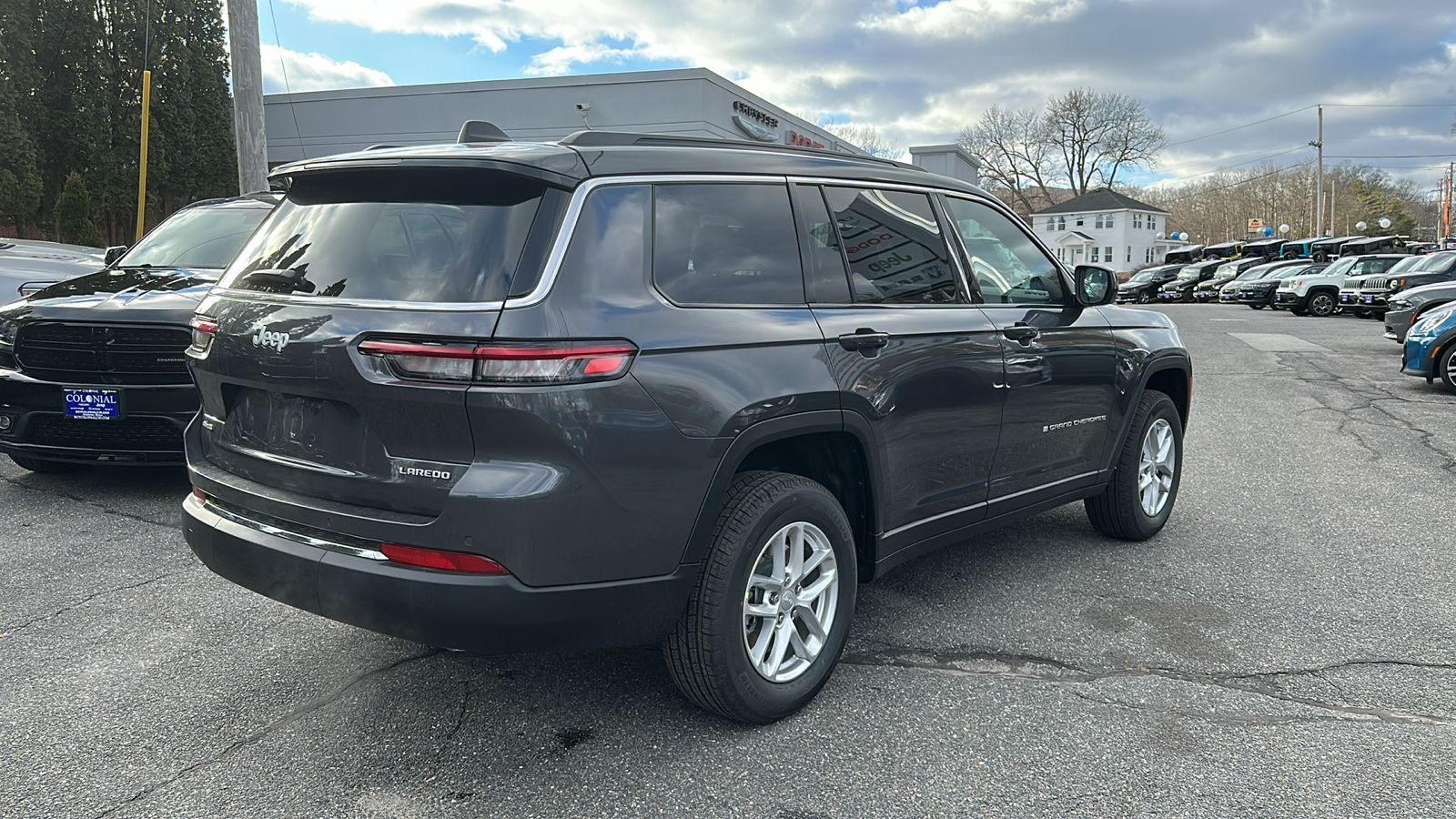 2025 Jeep Grand Cherokee L Laredo X 4