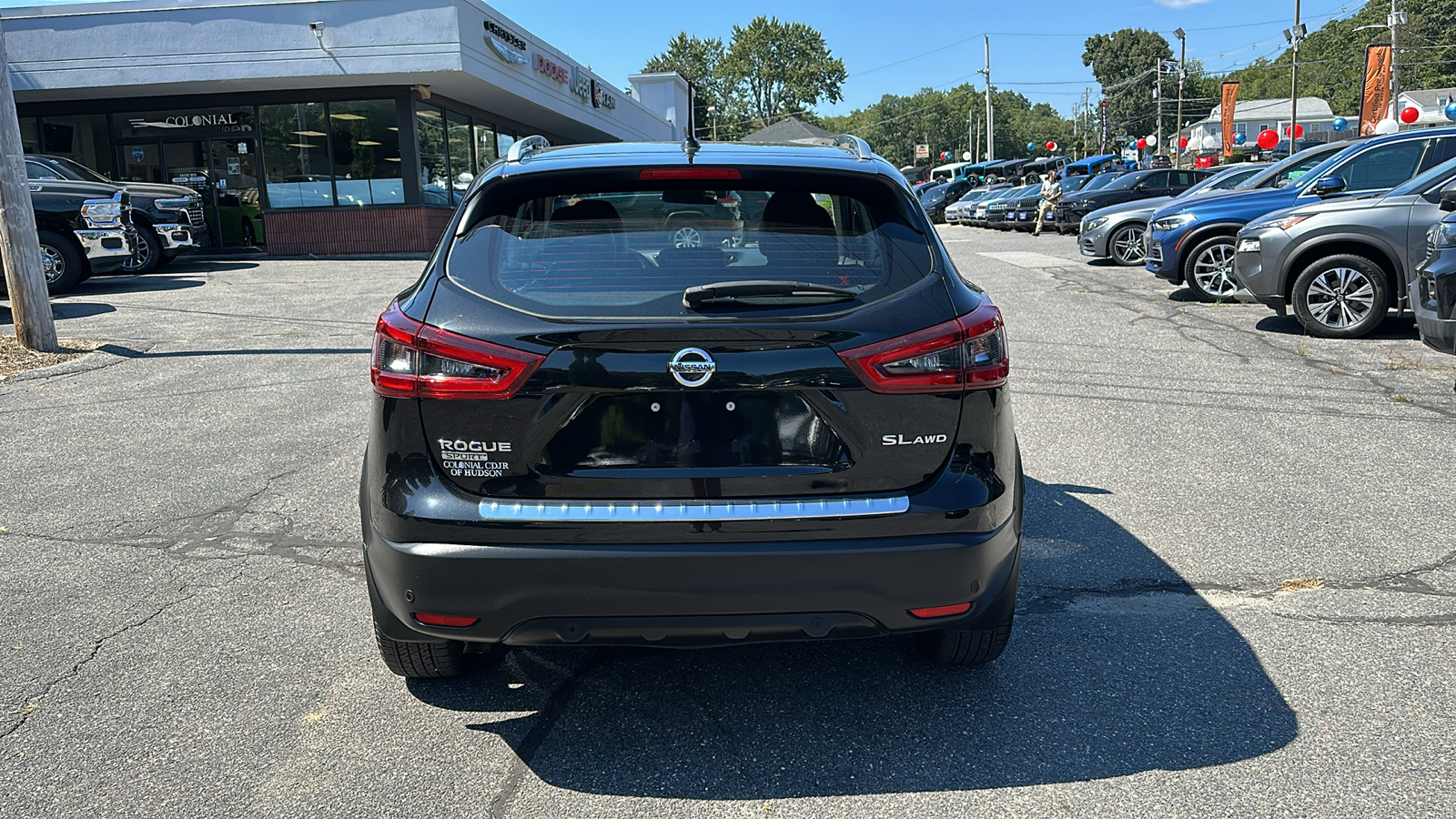 2022 Nissan Rogue Sport SL 3