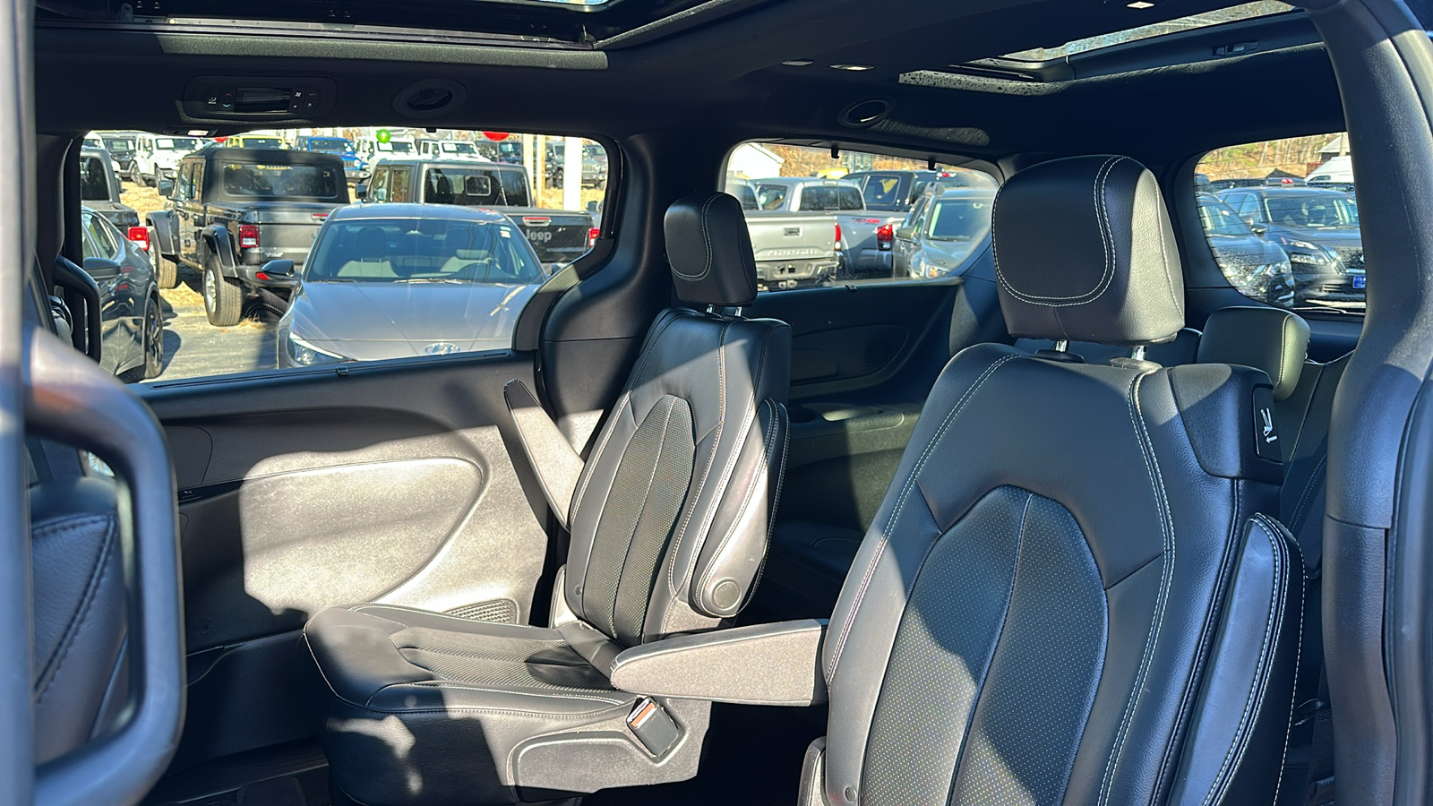 2019 Chrysler Pacifica Touring L Plus 28