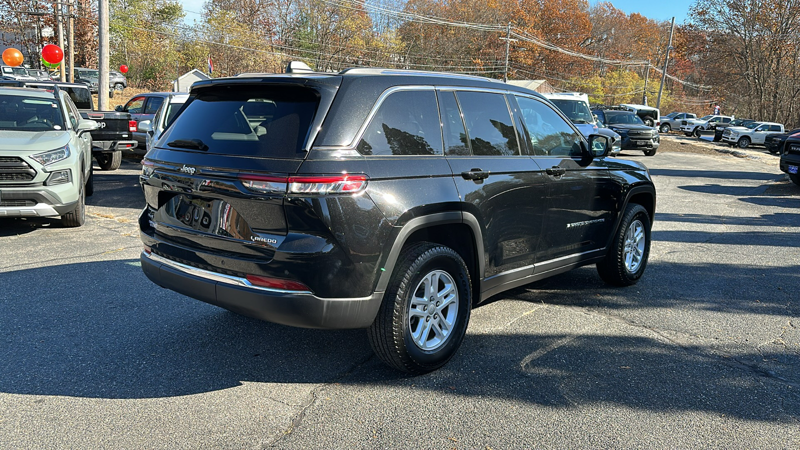 2023 Jeep Grand Cherokee Laredo 4