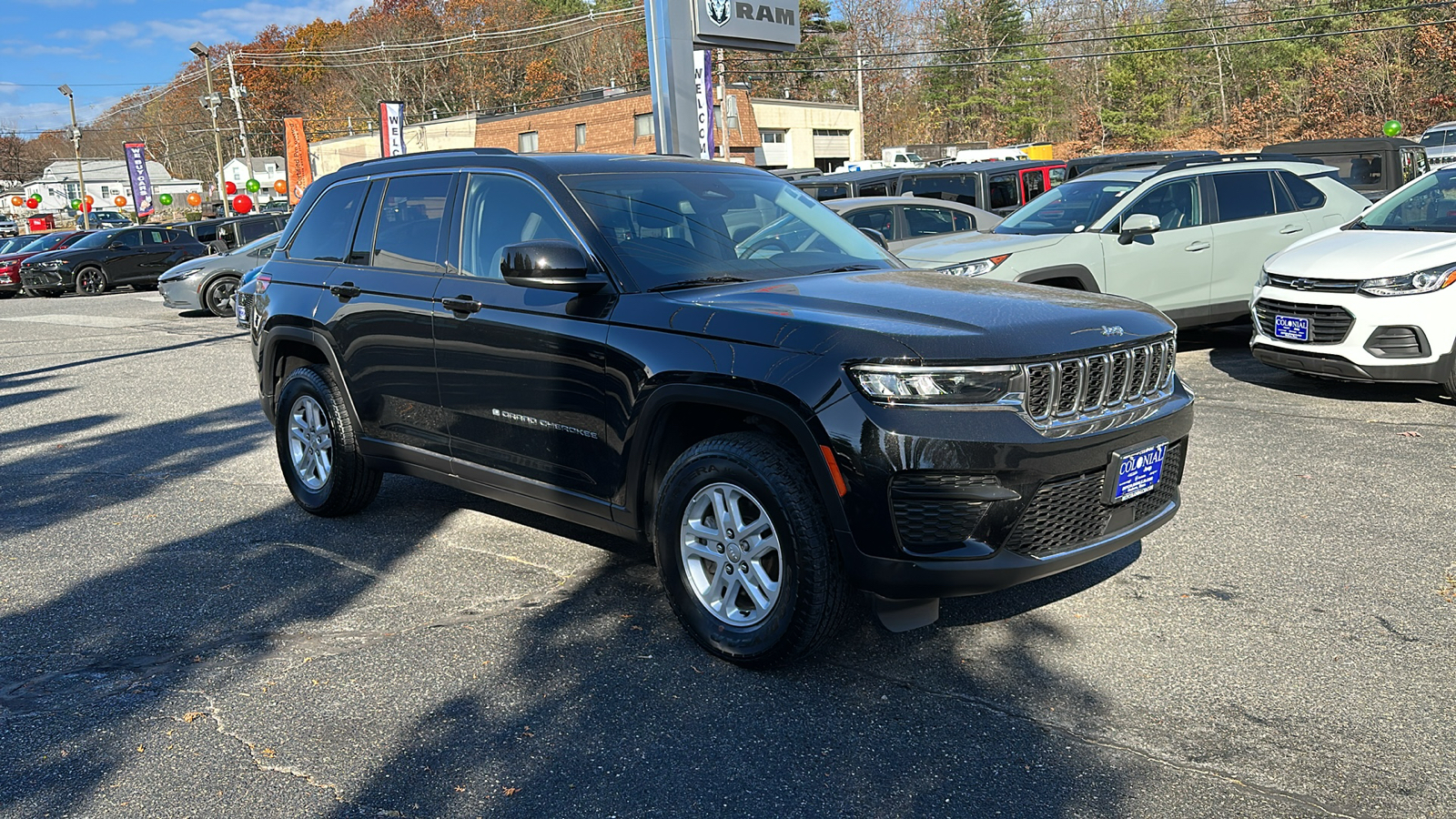 2023 Jeep Grand Cherokee Laredo 5