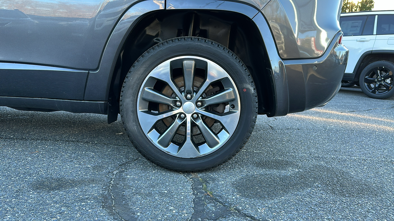 2019 Jeep Cherokee Overland 7