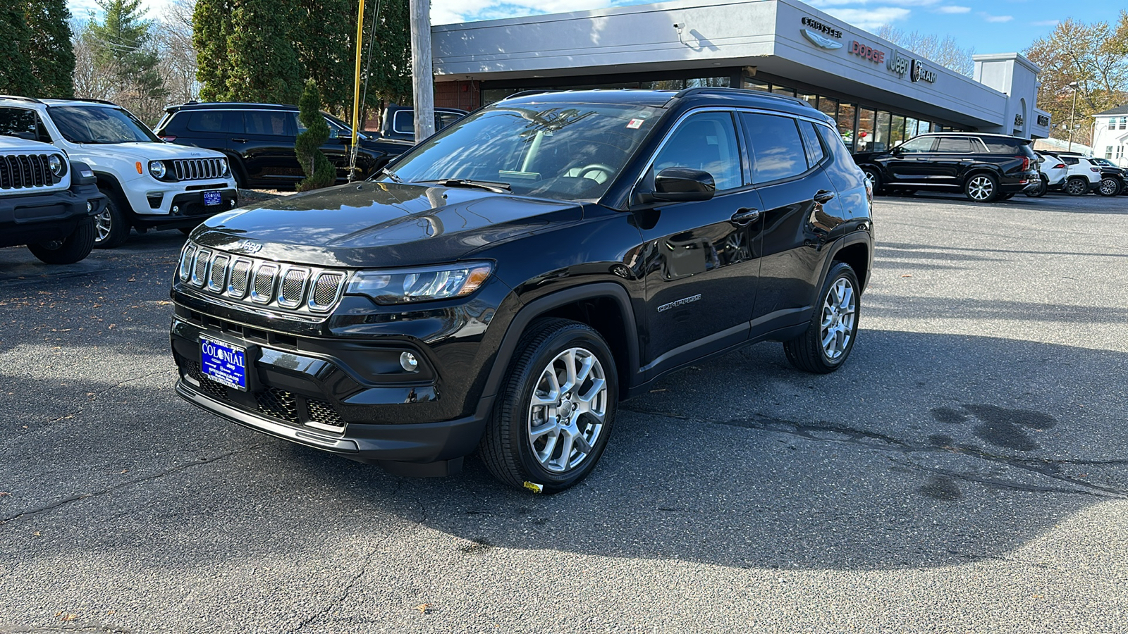 2022 Jeep Compass Latitude Lux 1