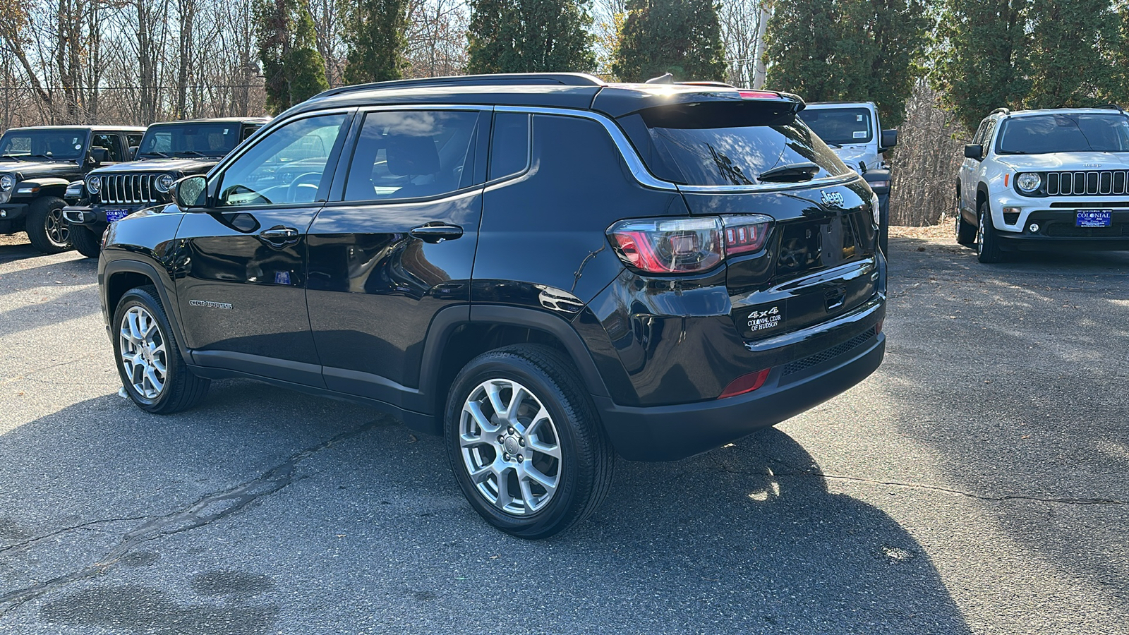 2022 Jeep Compass Latitude Lux 2