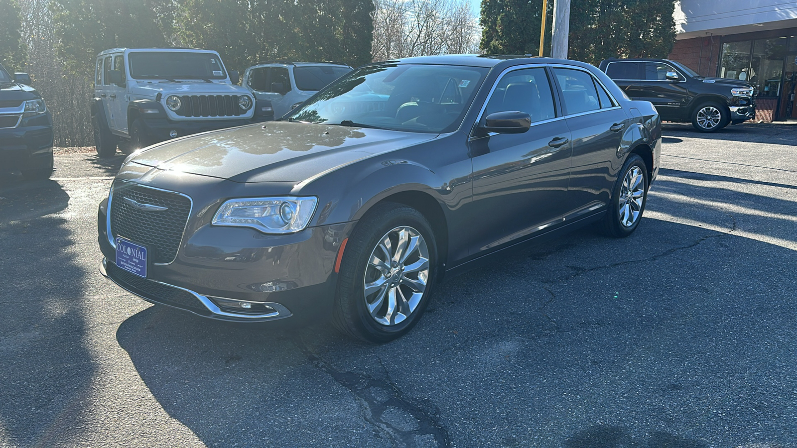 2019 Chrysler 300 Touring L 1