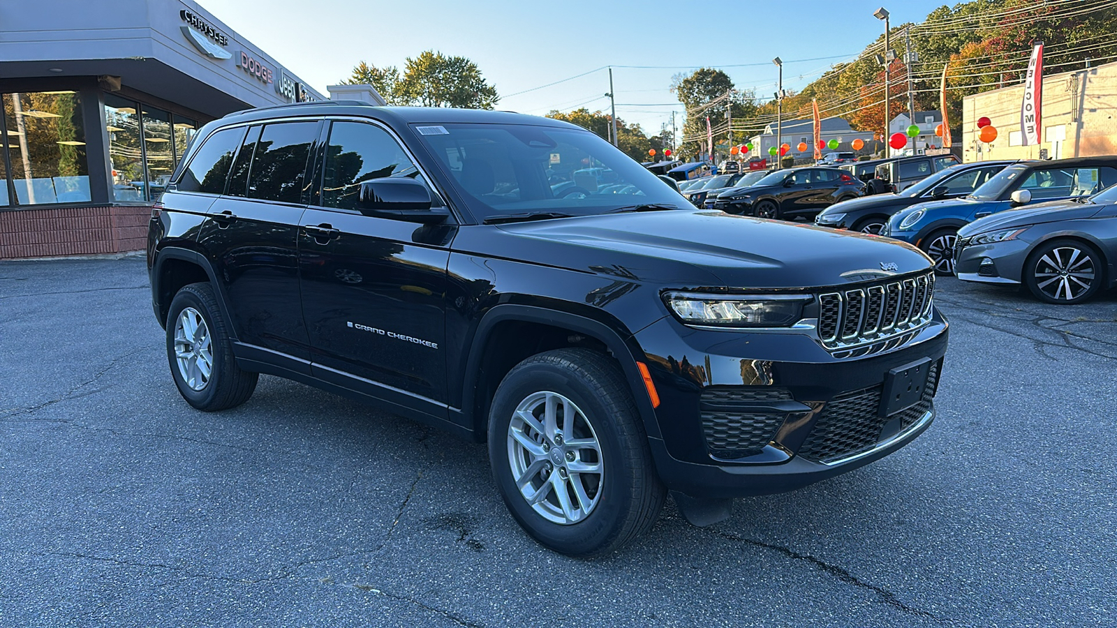 2024 Jeep Grand Cherokee Laredo X 5