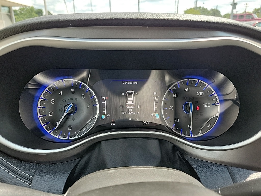 2024 Chrysler Pacifica Touring L 4