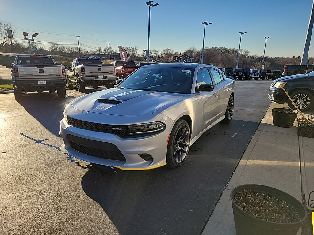 2023 Dodge Charger R/T 8