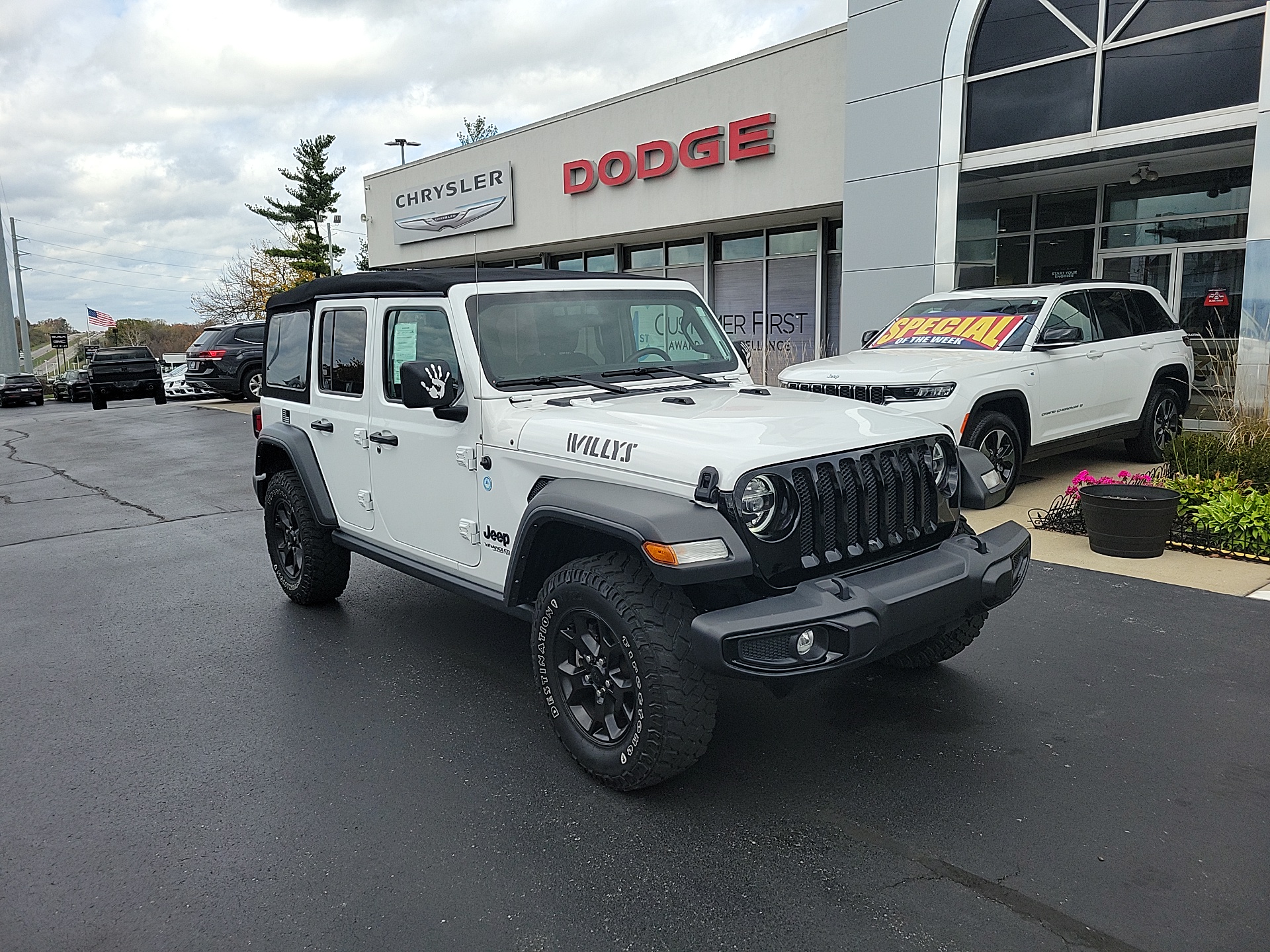 2022 Jeep Wrangler Unlimited Willys 1