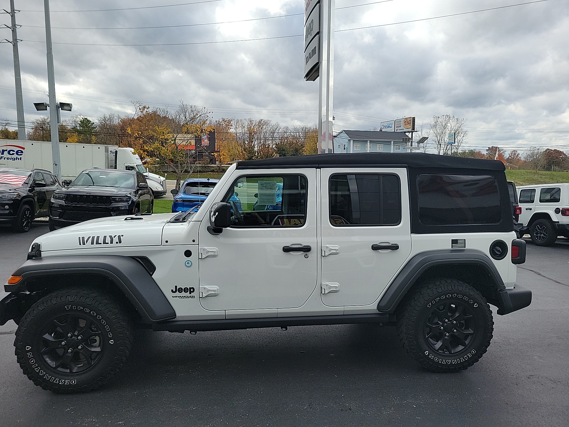 2022 Jeep Wrangler Unlimited Willys 5