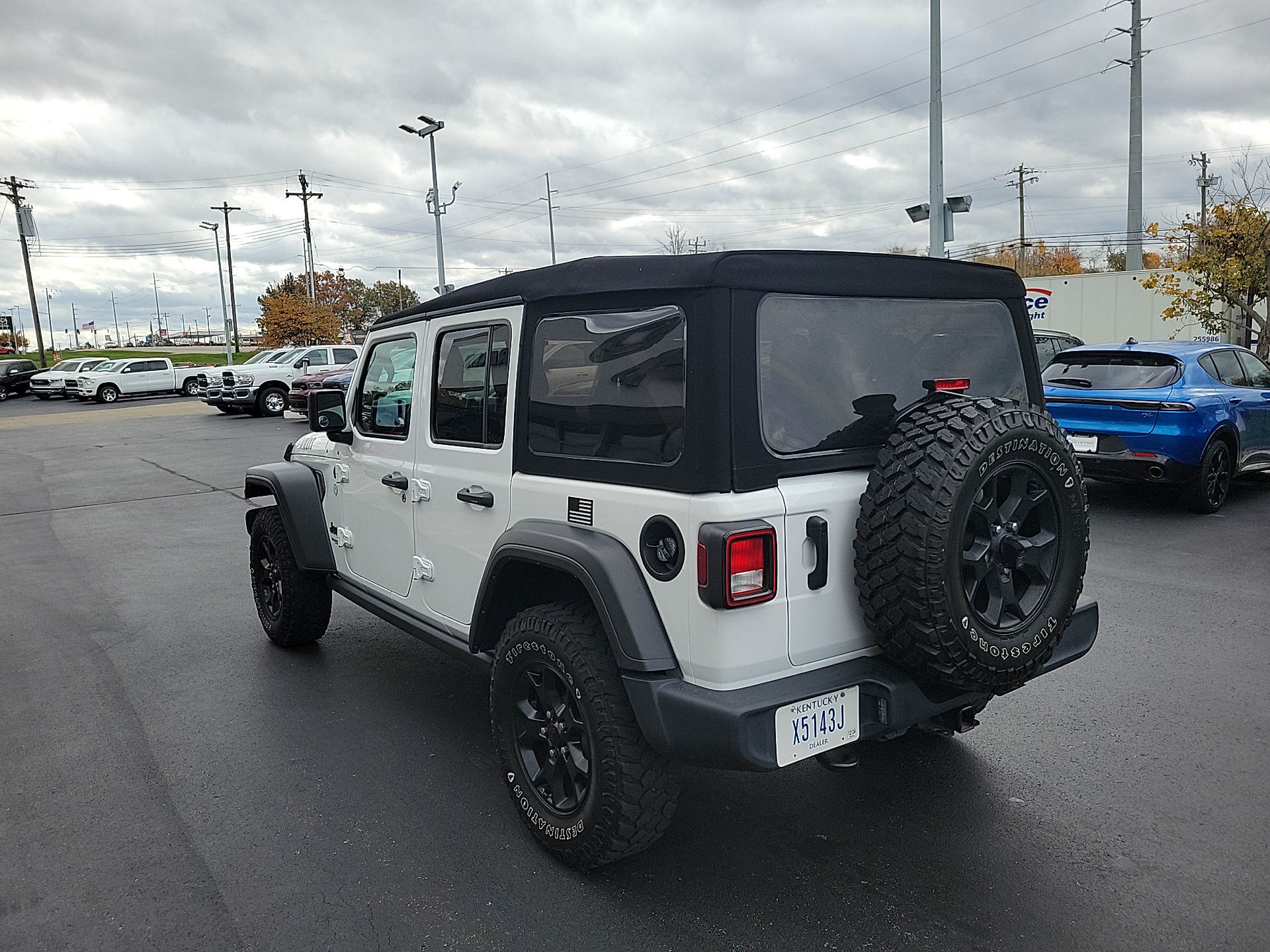 2022 Jeep Wrangler Unlimited Willys 6