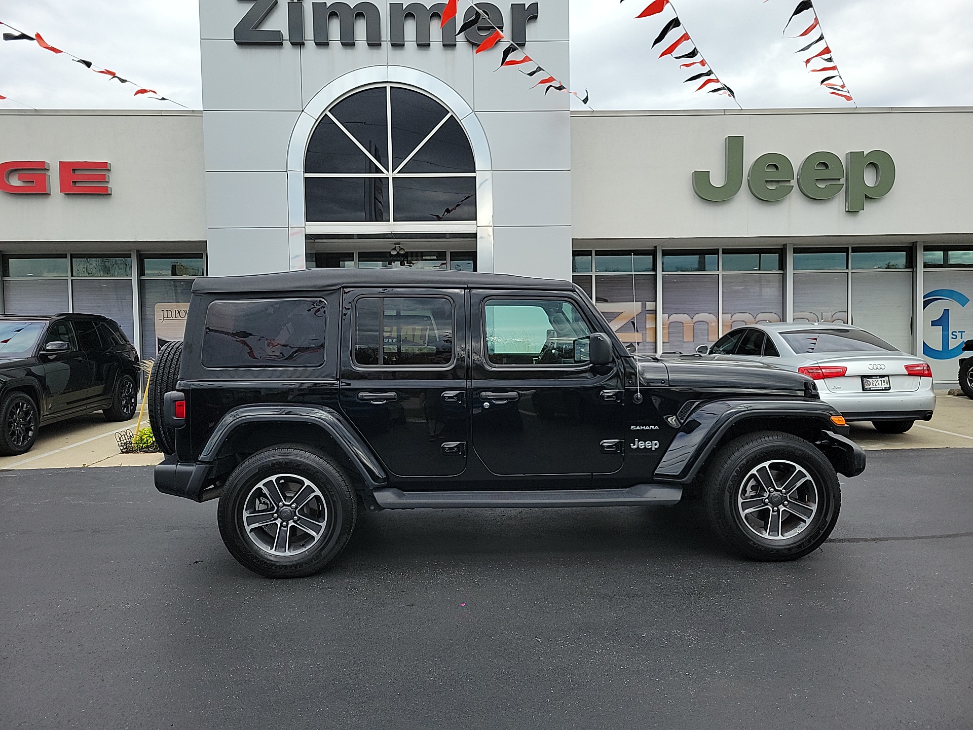 2023 Jeep Wrangler Sahara 9