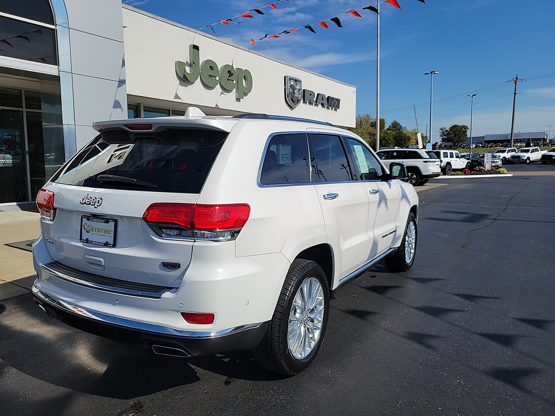 2018 Jeep Grand Cherokee Summit 8