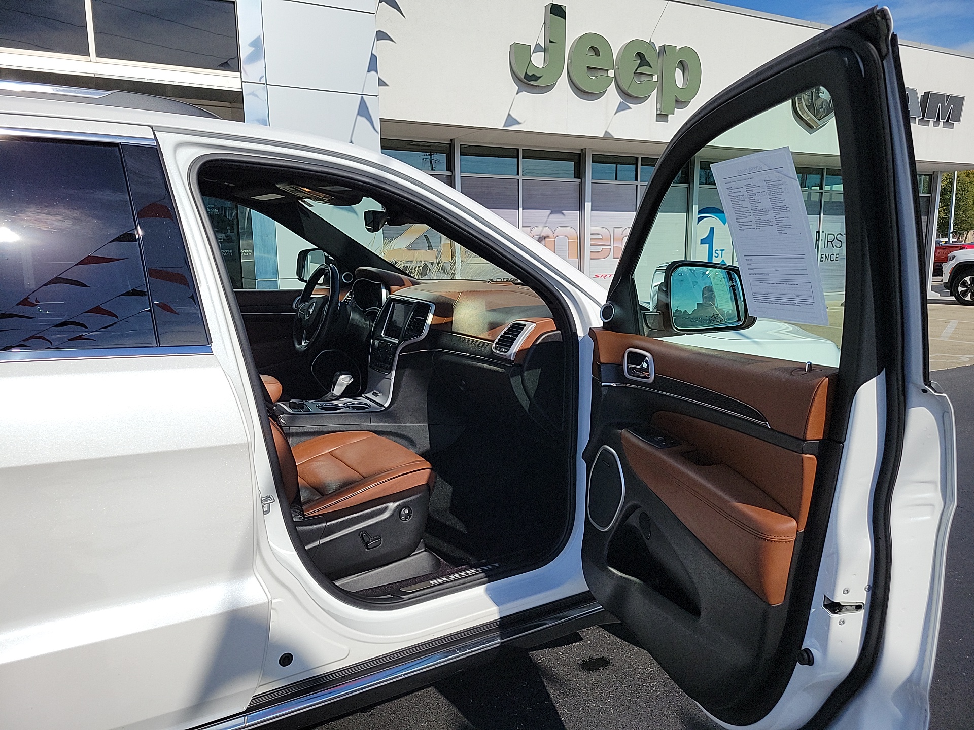 2018 Jeep Grand Cherokee Summit 17