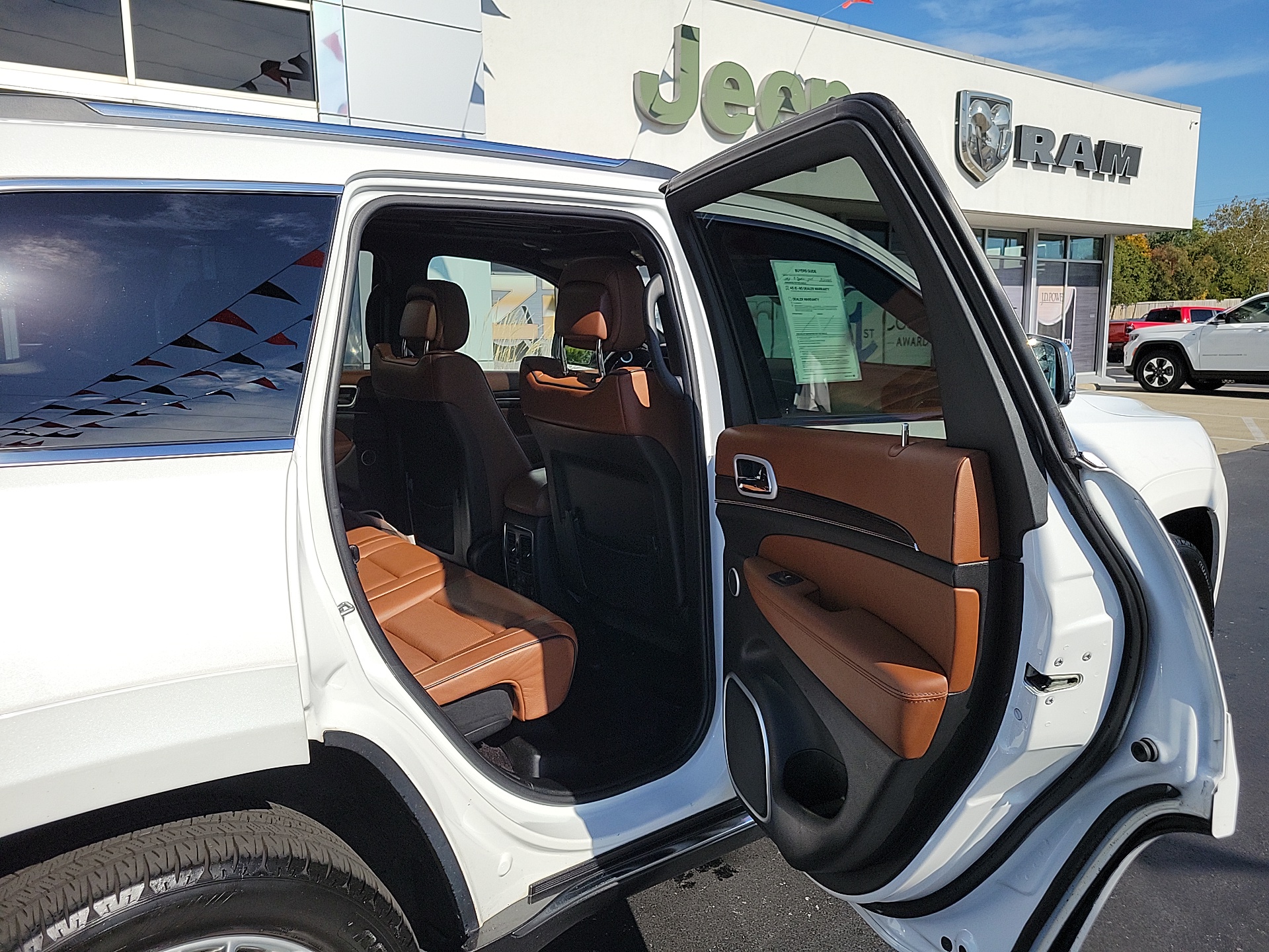 2018 Jeep Grand Cherokee Summit 18