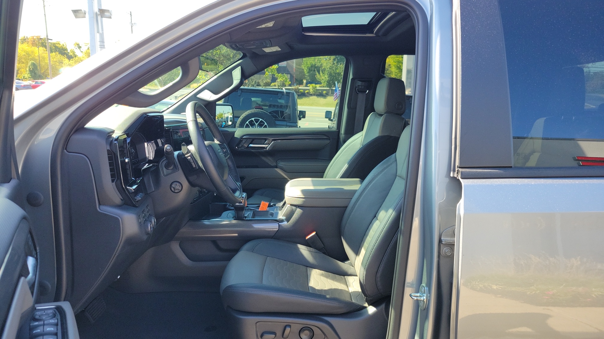 2023 Chevrolet Silverado 1500 ZR2 4