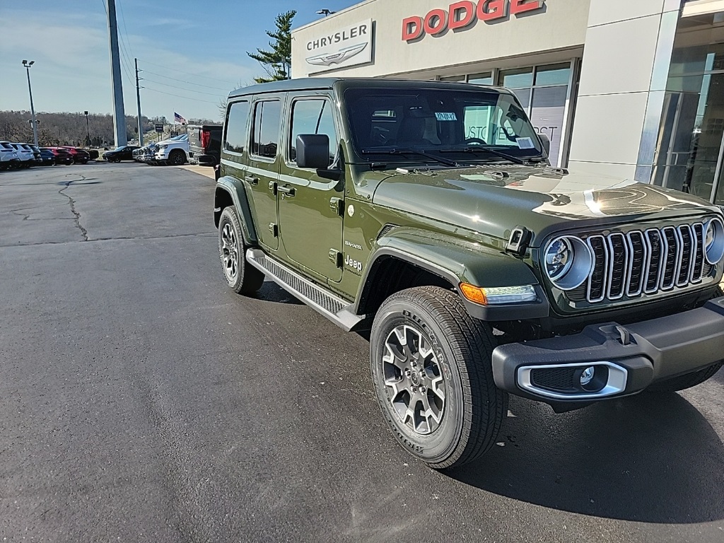 2024 Jeep Wrangler Sahara 9