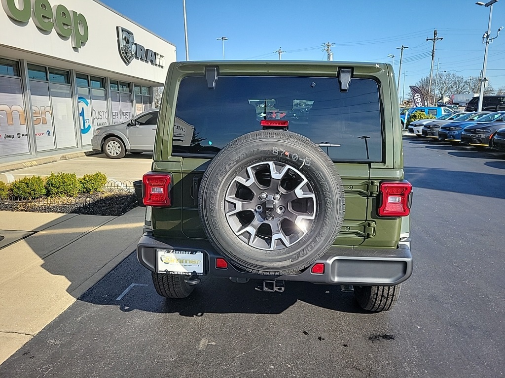 2024 Jeep Wrangler Sahara 10