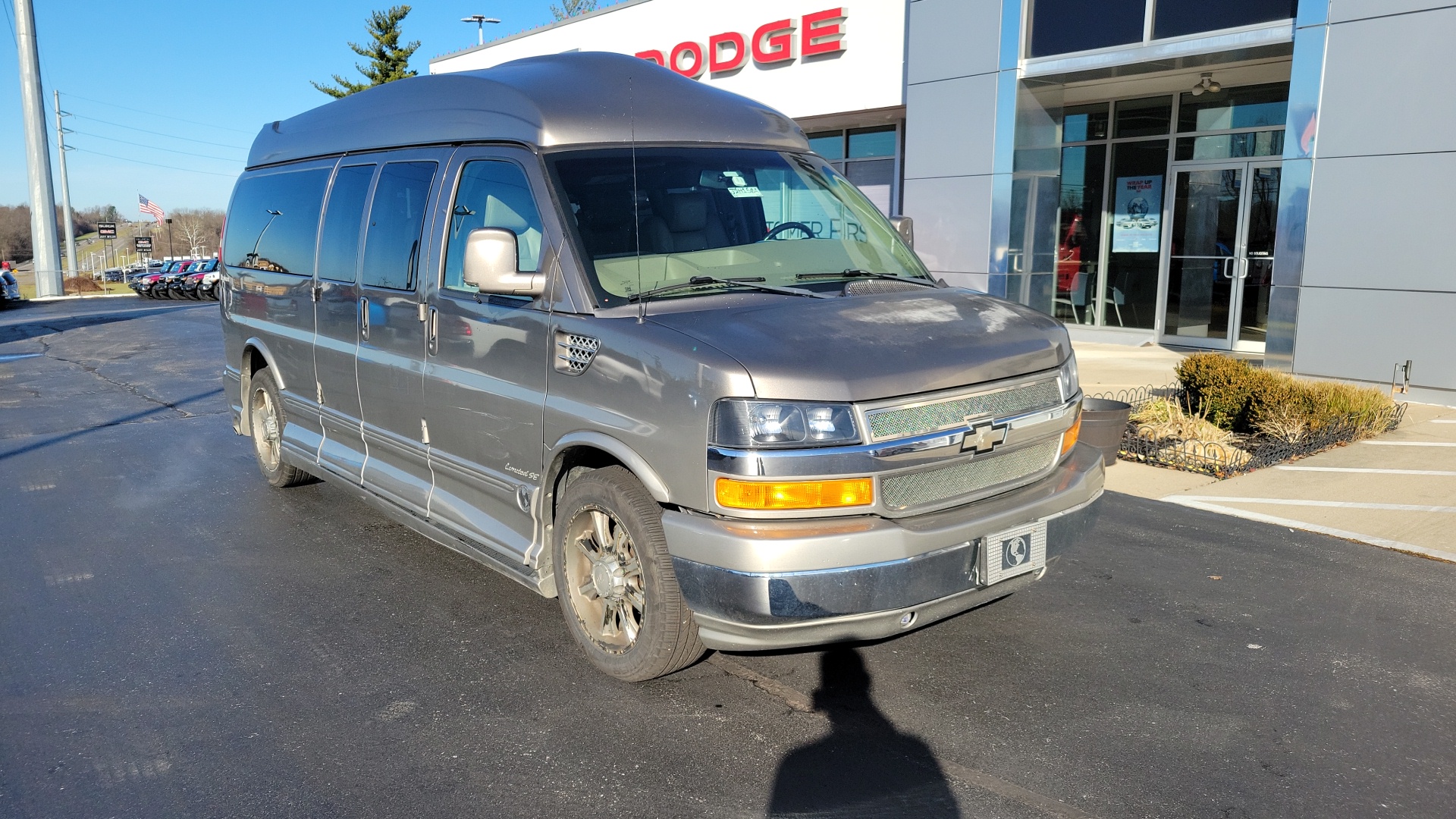 2011 Chevrolet Express 2500 Upfitter 1