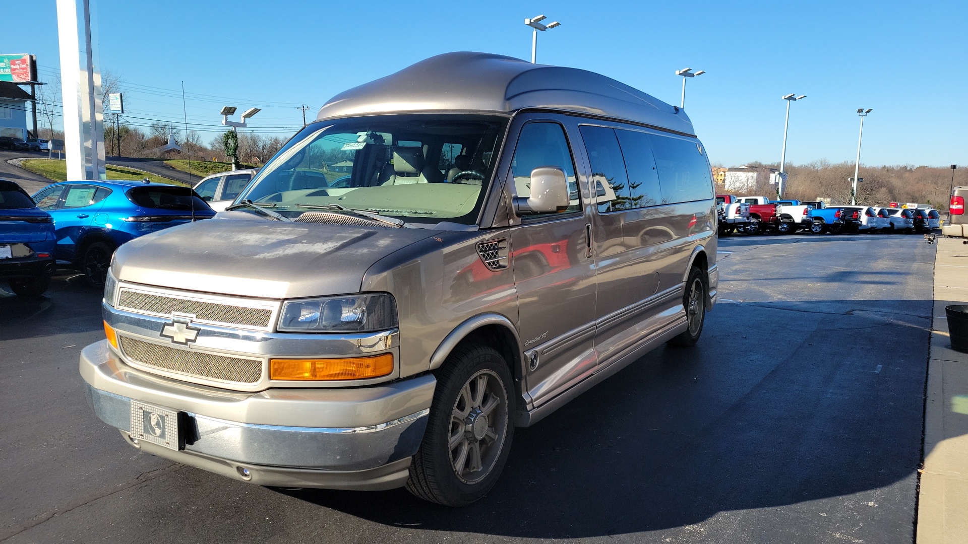 2011 Chevrolet Express 2500 Upfitter 3