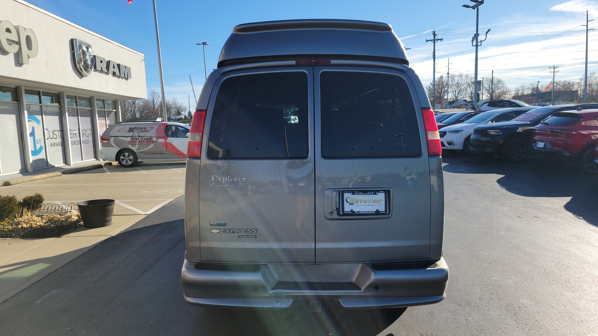 2011 Chevrolet Express 2500 Upfitter 6