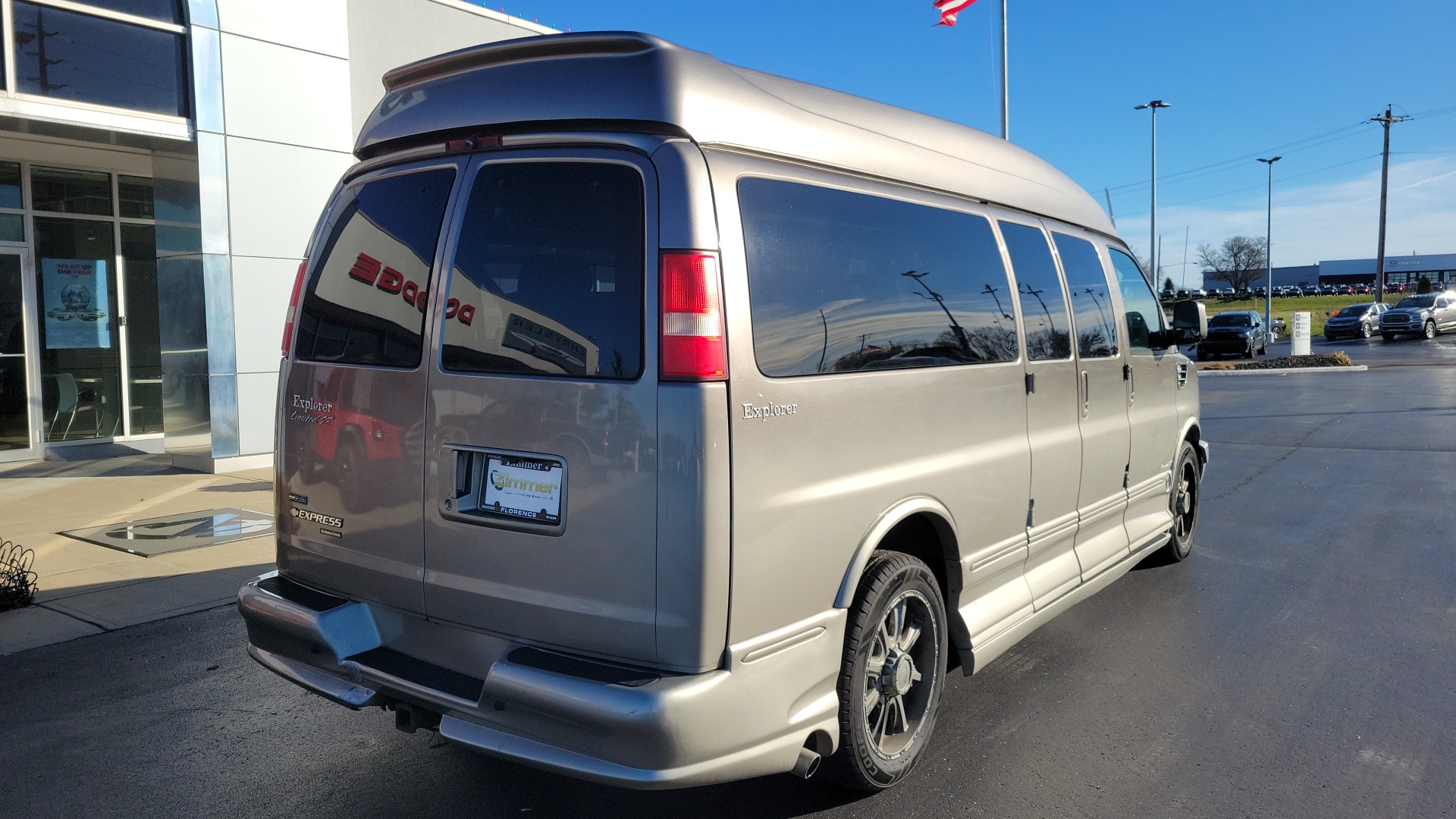 2011 Chevrolet Express 2500 Upfitter 7