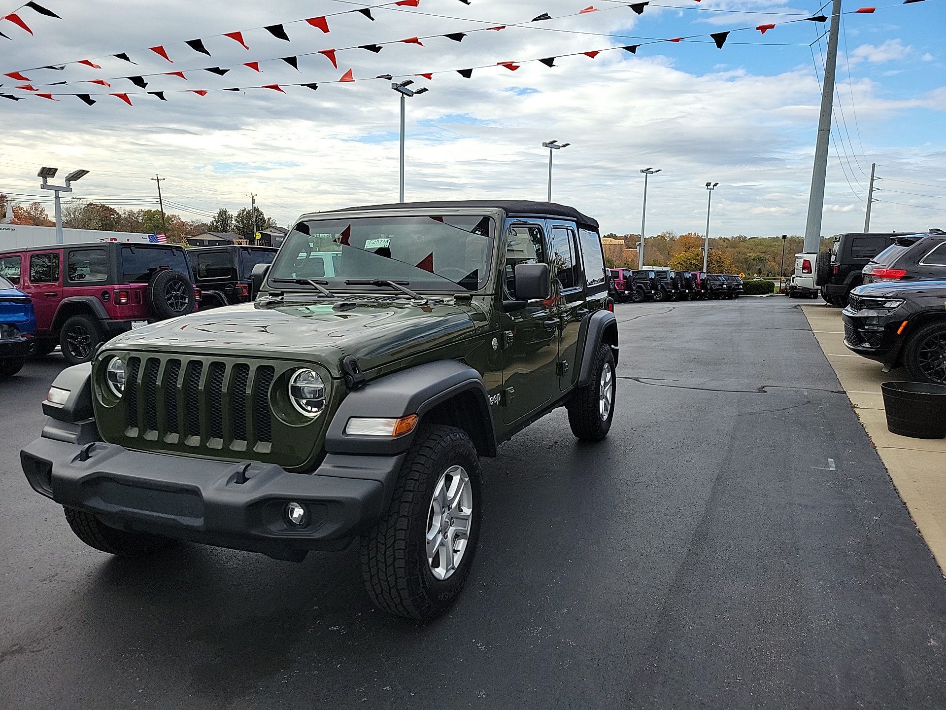 2021 Jeep Wrangler Unlimited Sport S 3