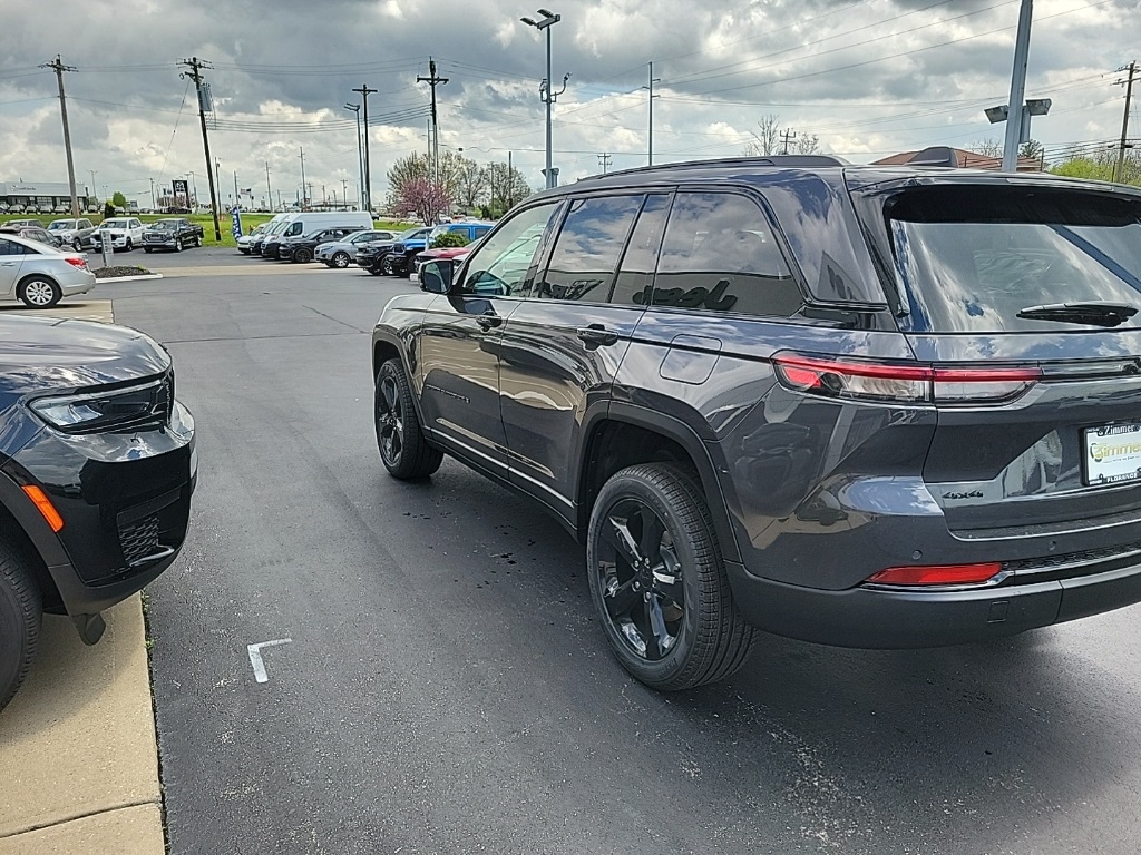 2024 Jeep Grand Cherokee Limited 11