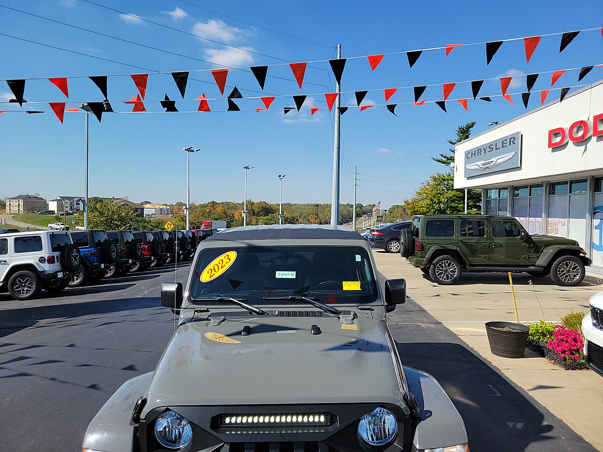 2023 Jeep Wrangler Sahara 4