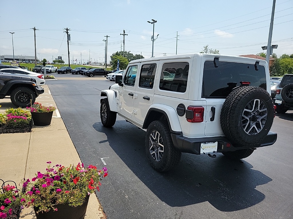 2024 Jeep Wrangler Sahara 11