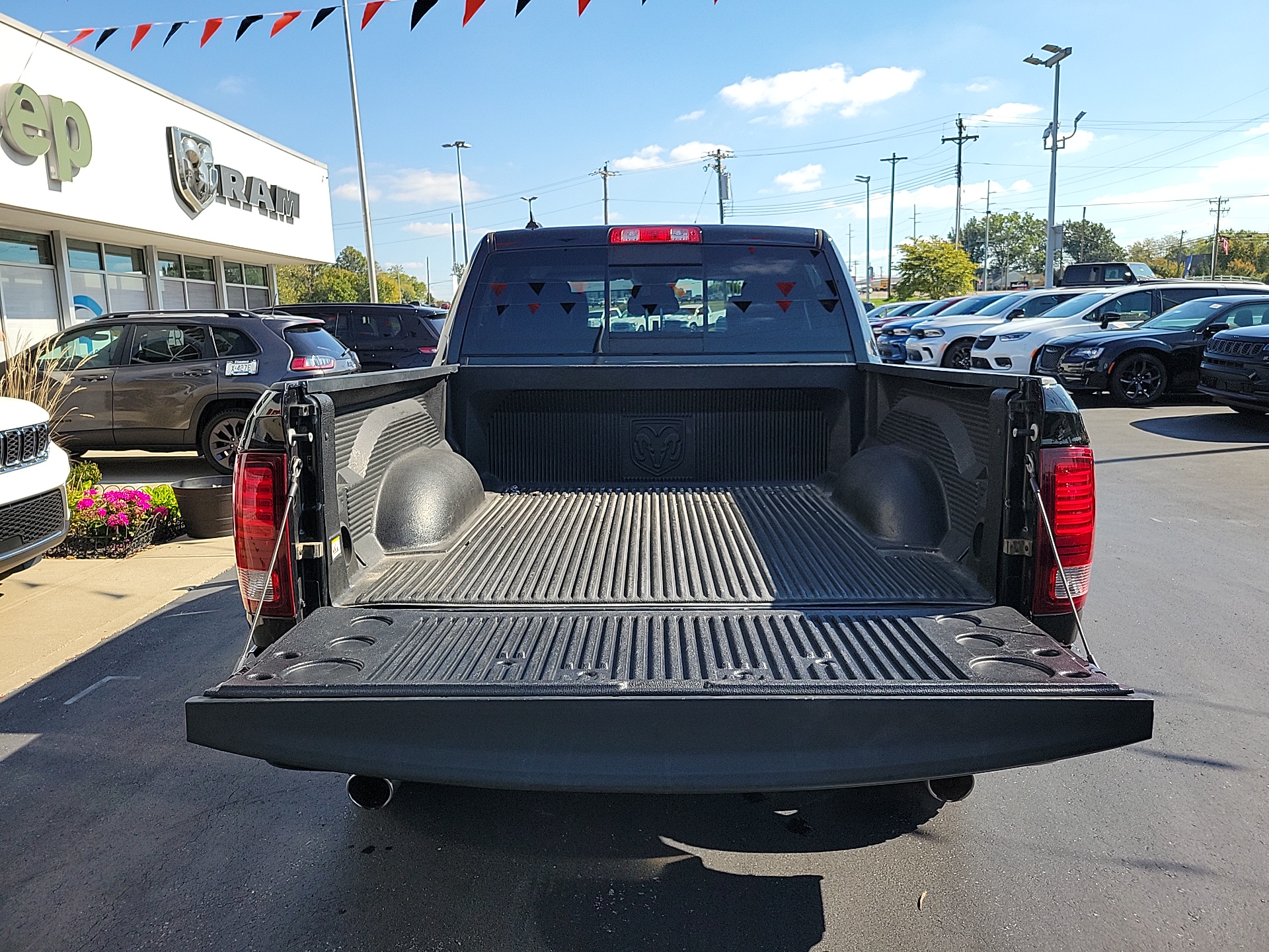 2016 Ram 1500 Sport 16