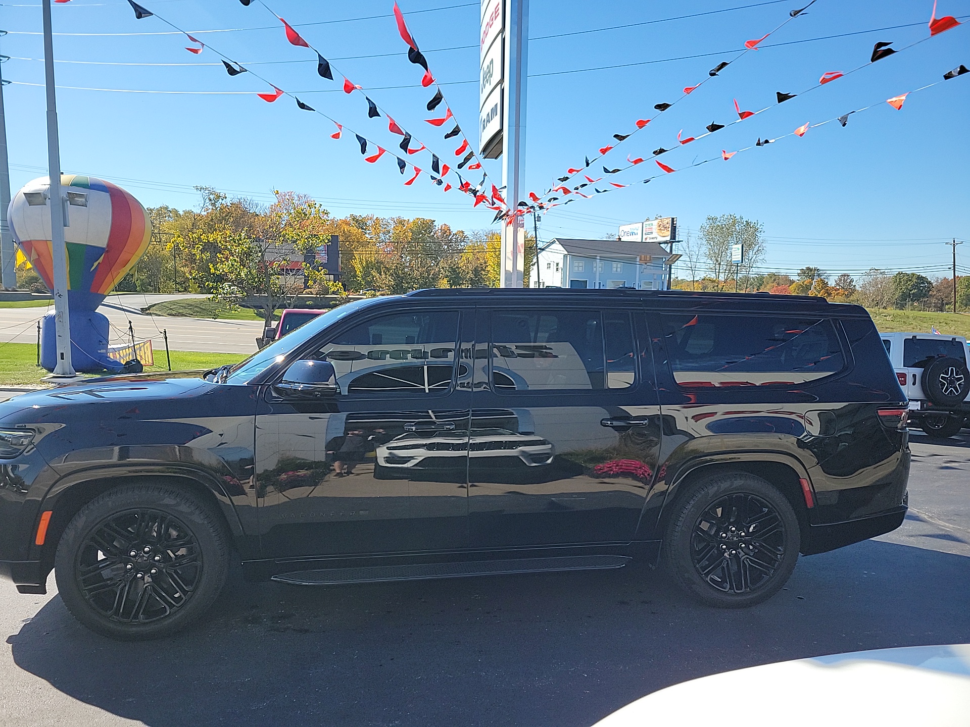 2024 Jeep Wagoneer L Series II 5