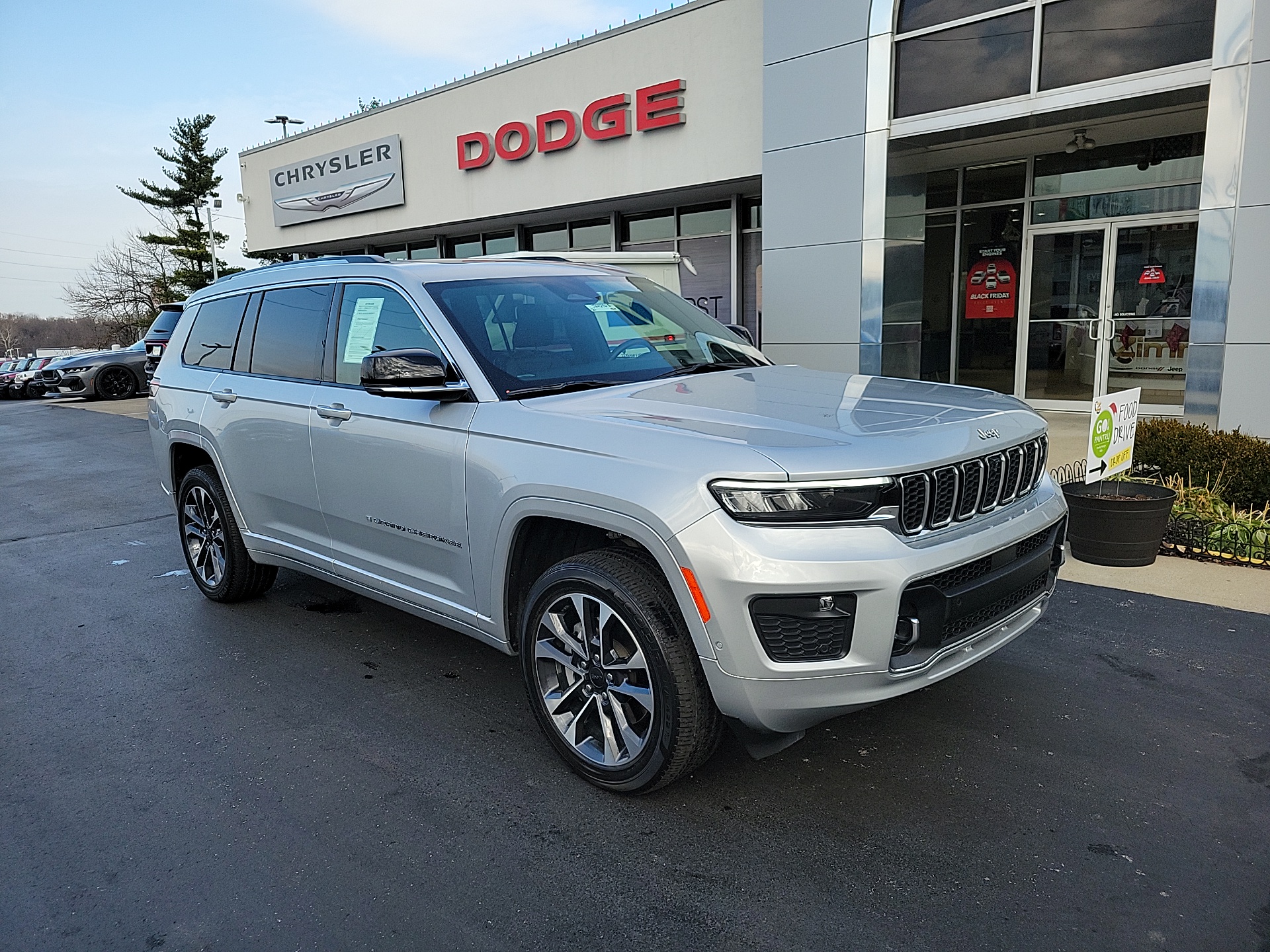 2021 Jeep Grand Cherokee L Overland 1