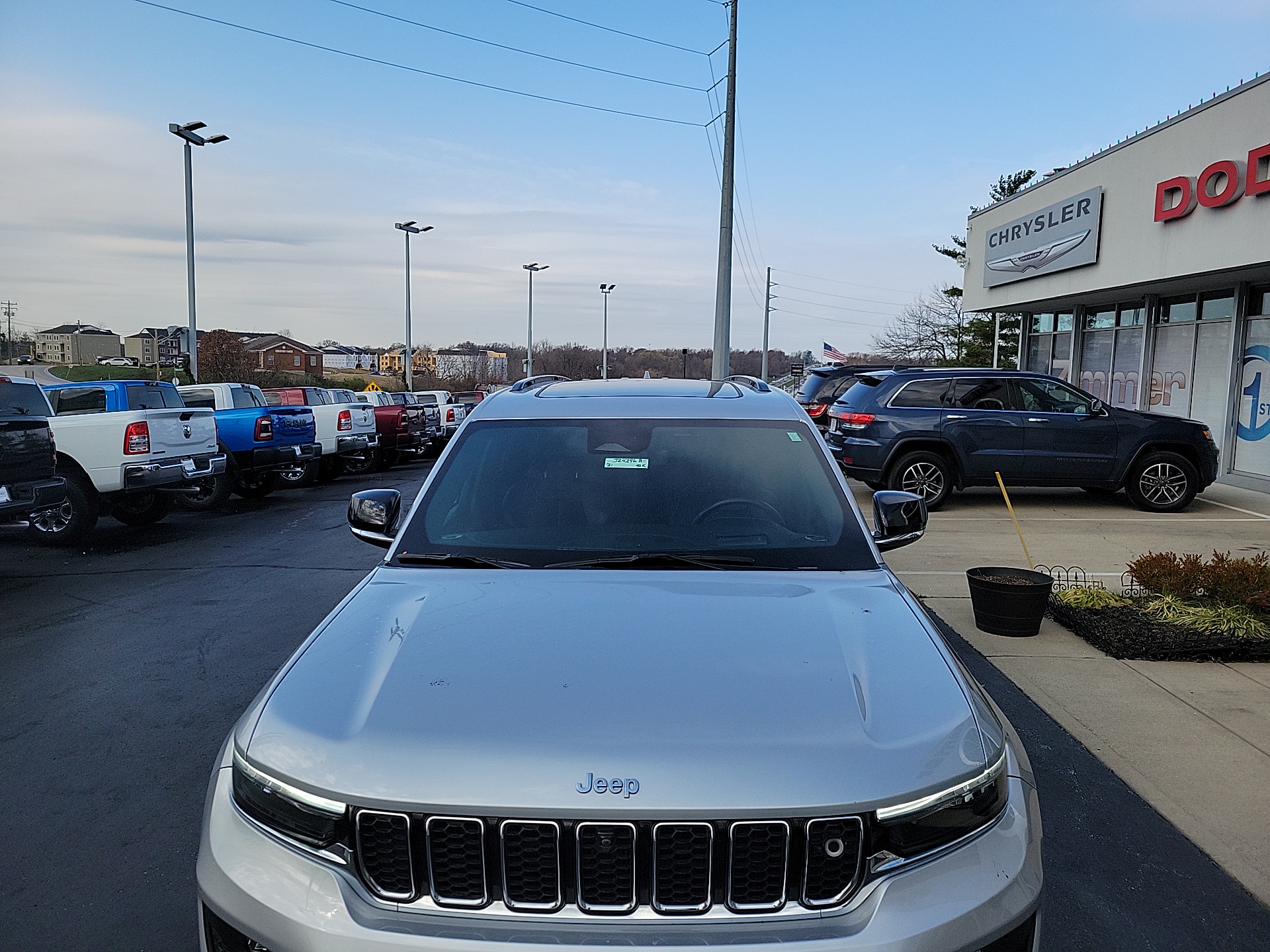 2021 Jeep Grand Cherokee L Overland 4