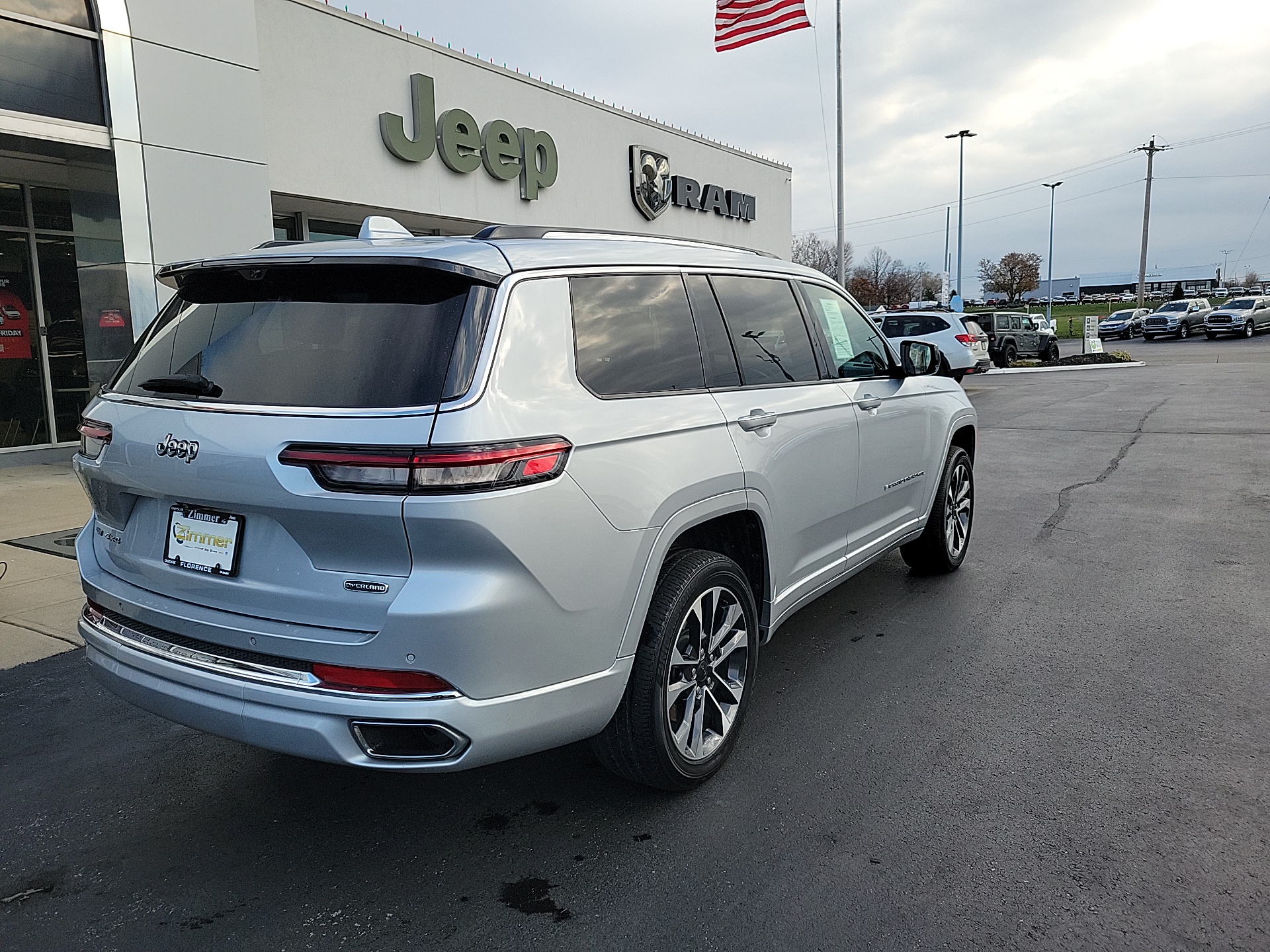 2021 Jeep Grand Cherokee L Overland 8