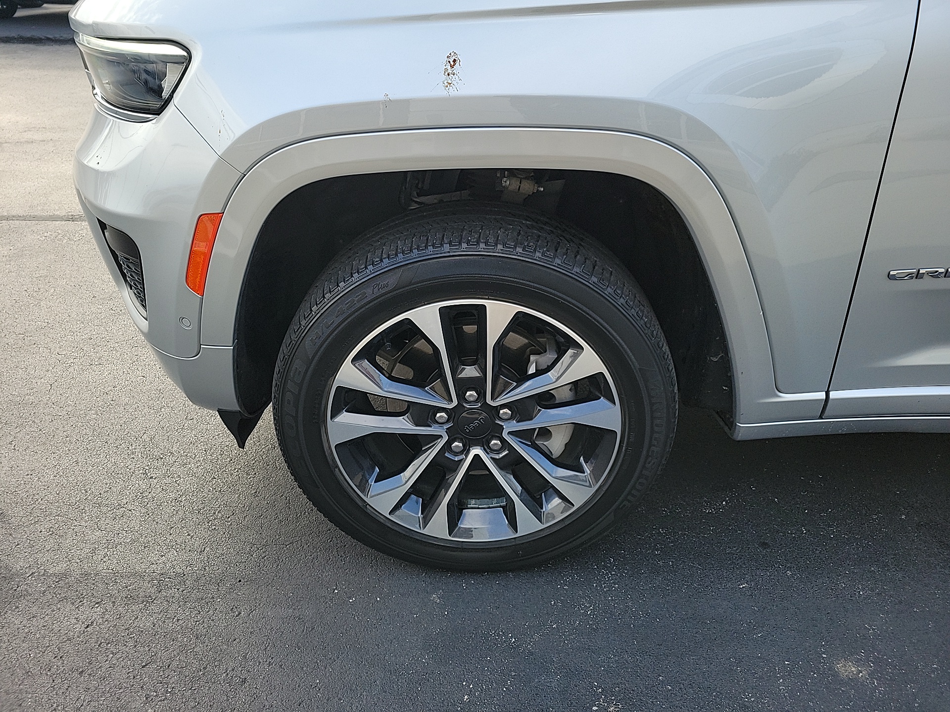 2021 Jeep Grand Cherokee L Overland 13