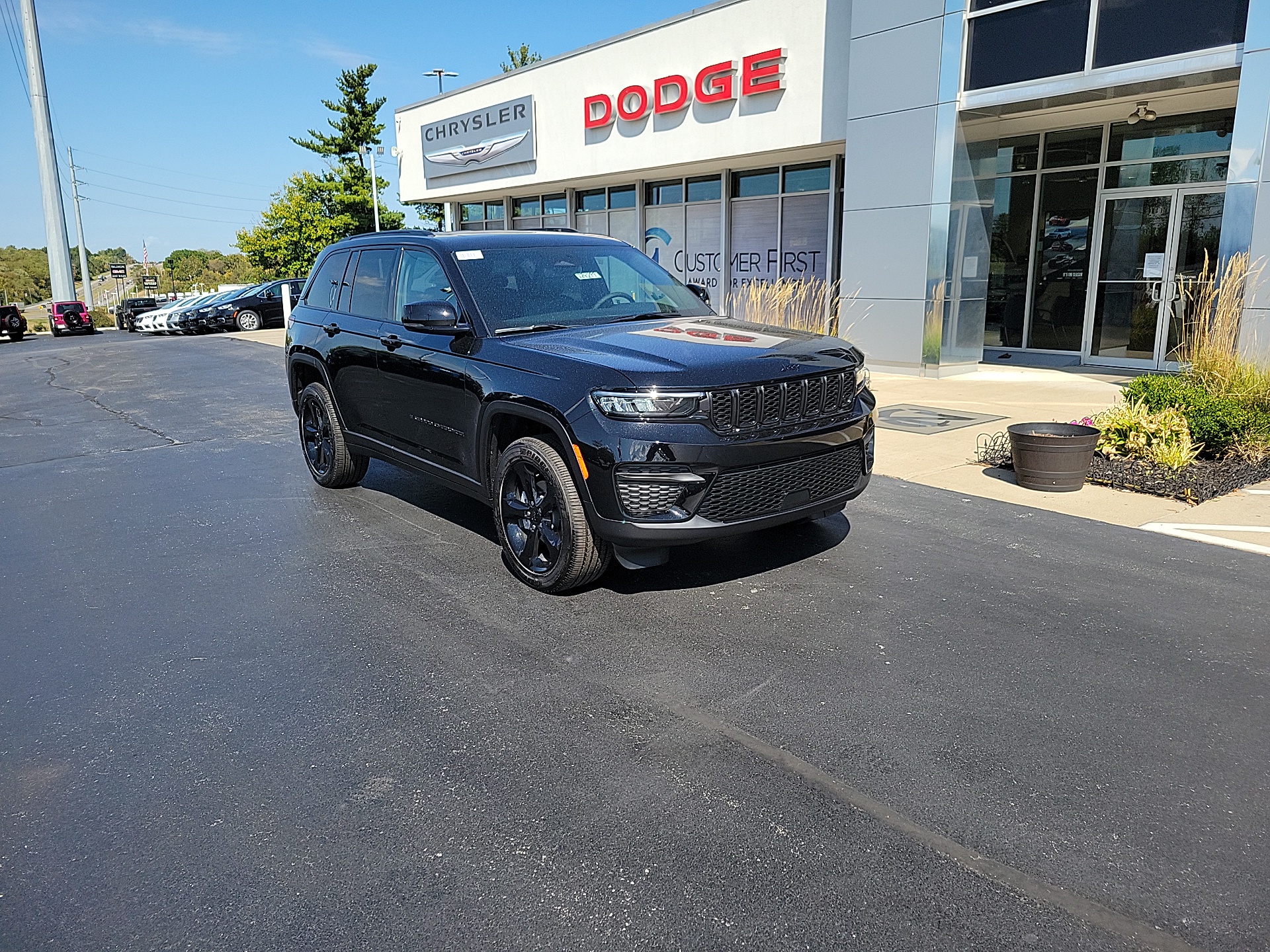 2024 Jeep Grand Cherokee Altitude X 1