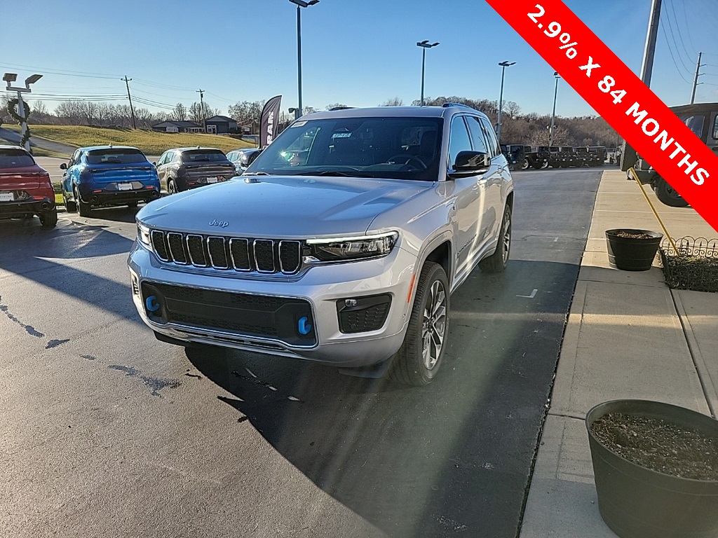 2024 Jeep Grand Cherokee Overland 4xe 8