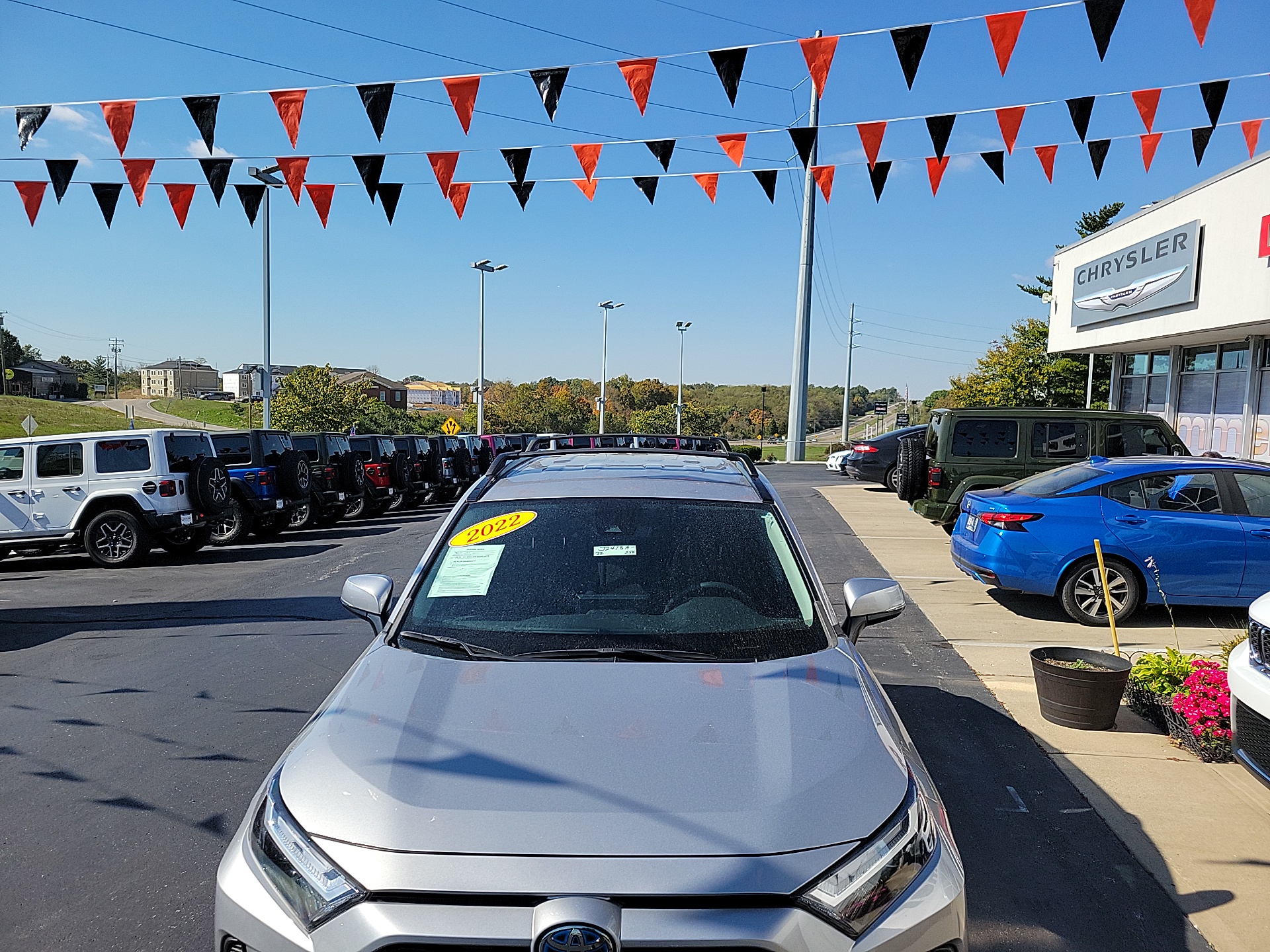 2022 Toyota RAV4 Hybrid XLE 4