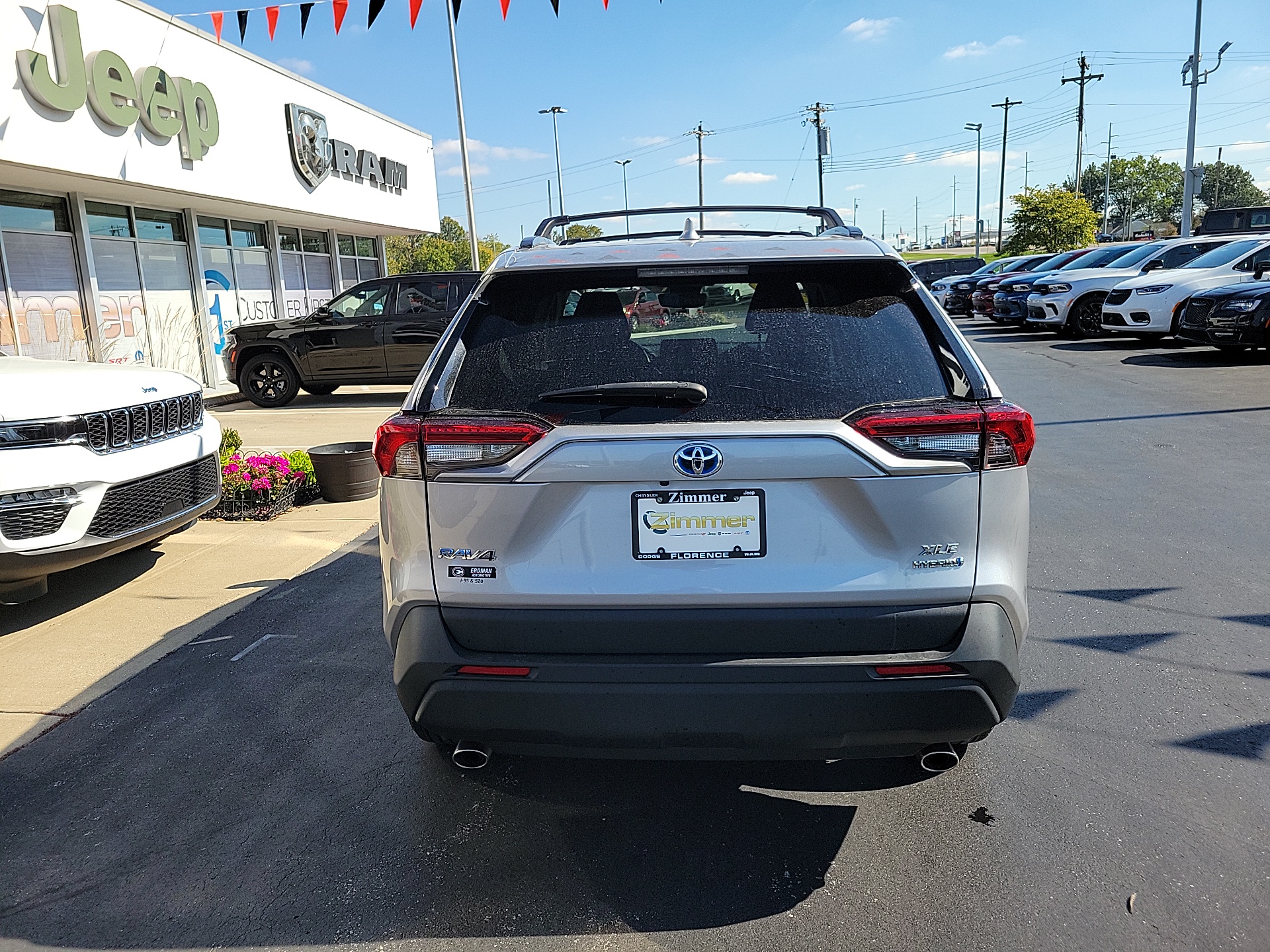 2022 Toyota RAV4 Hybrid XLE 7