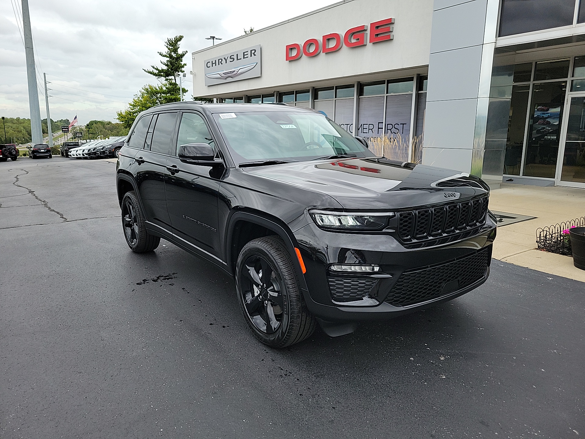 2025 Jeep Grand Cherokee Limited 1