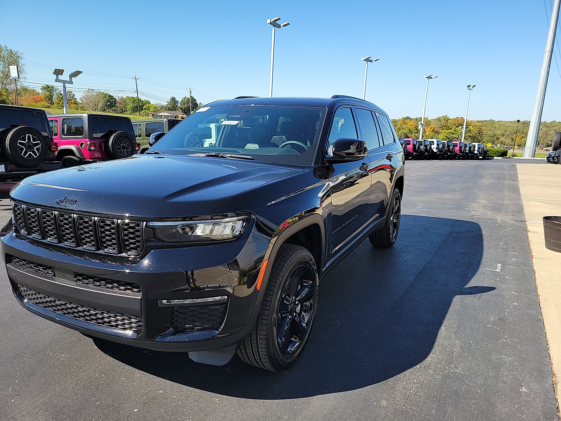 2025 Jeep Grand Cherokee L Limited 3