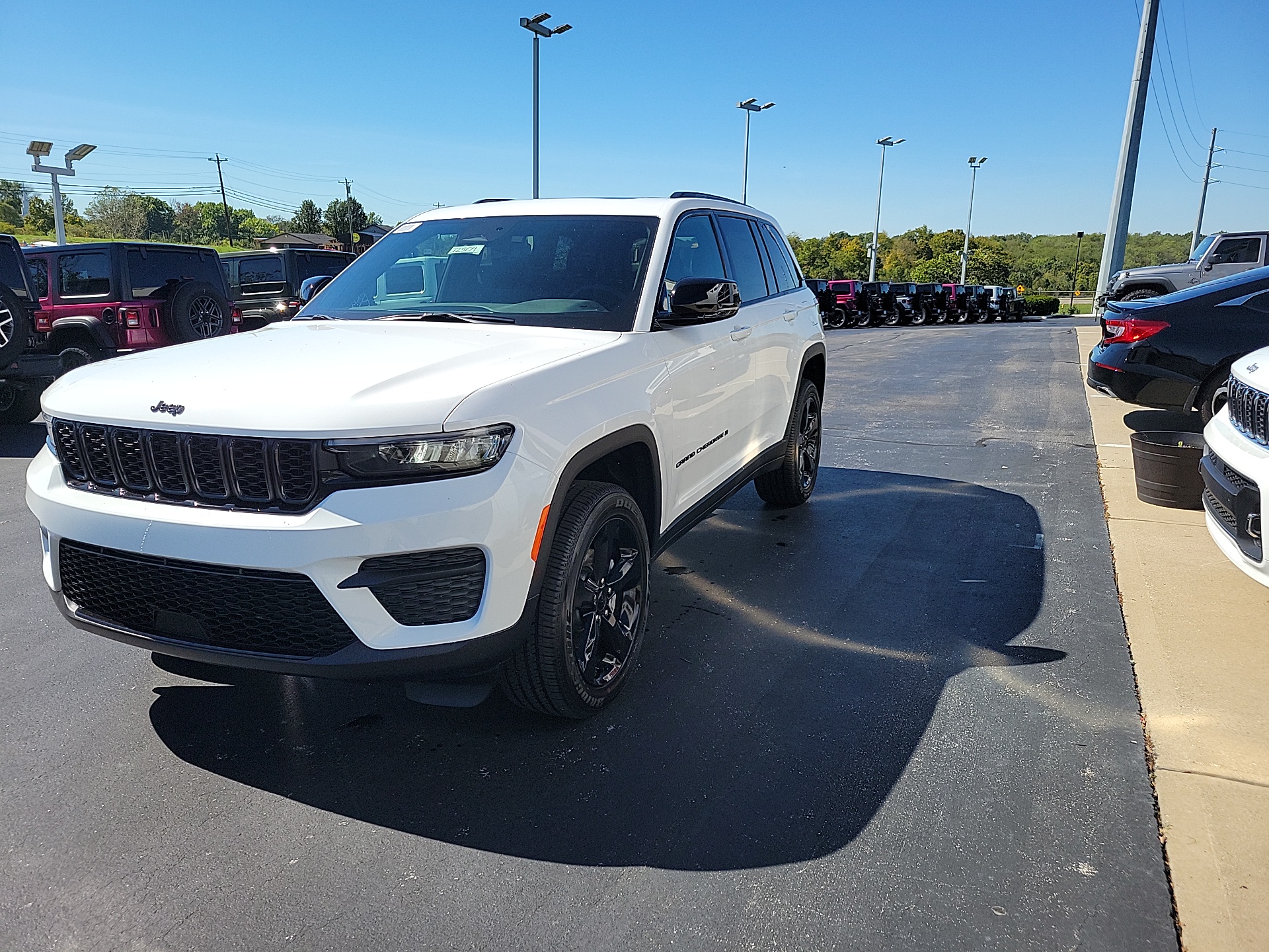 2025 Jeep Grand Cherokee Altitude X 3