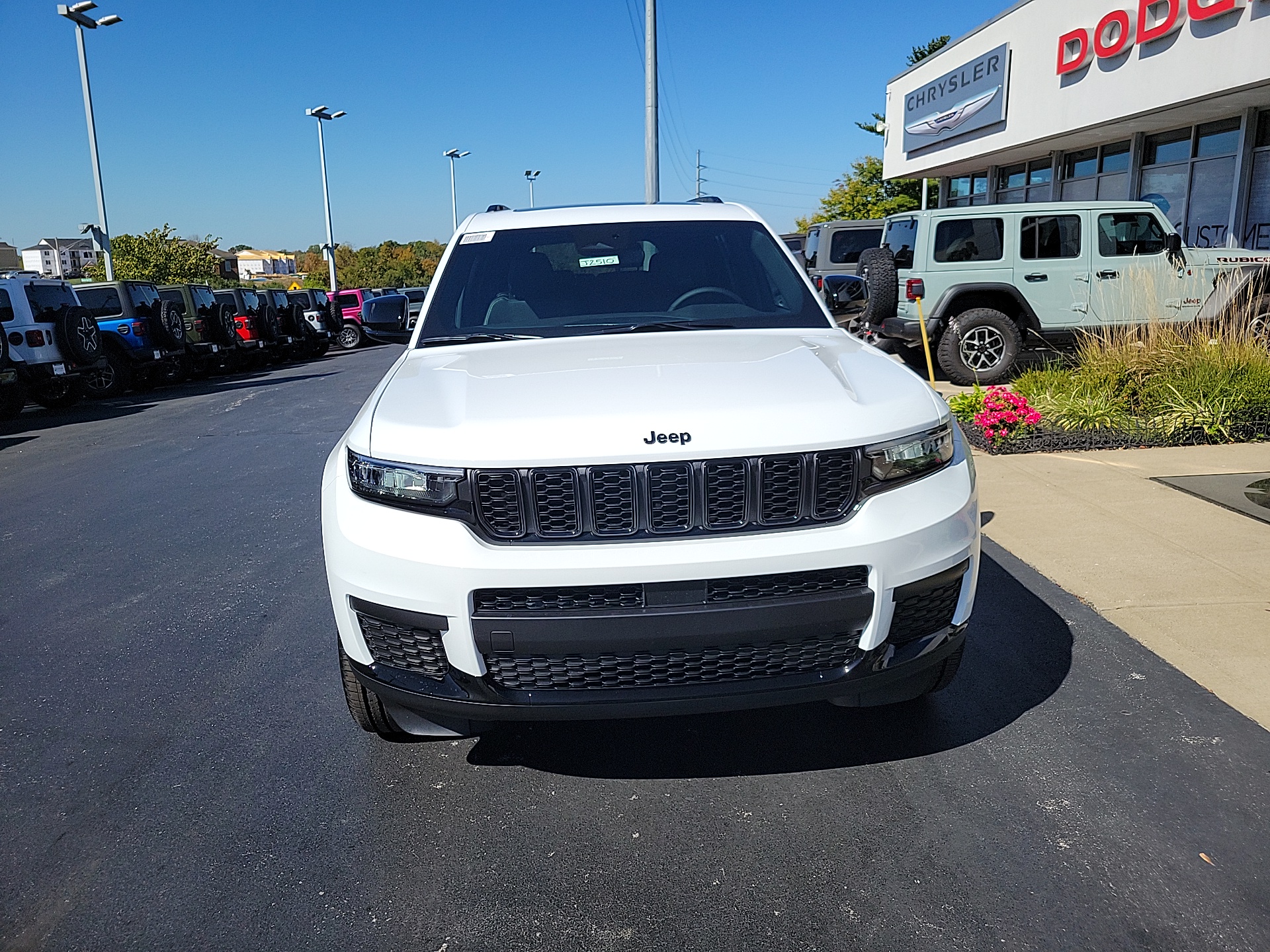 2025 Jeep Grand Cherokee L Altitude X 2