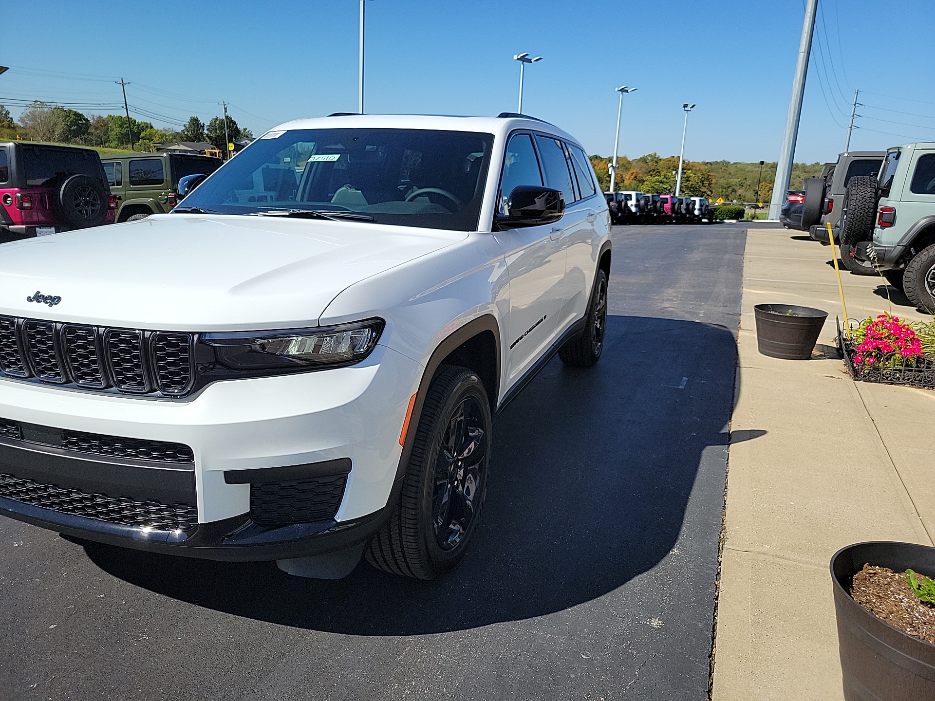 2025 Jeep Grand Cherokee L Altitude X 3