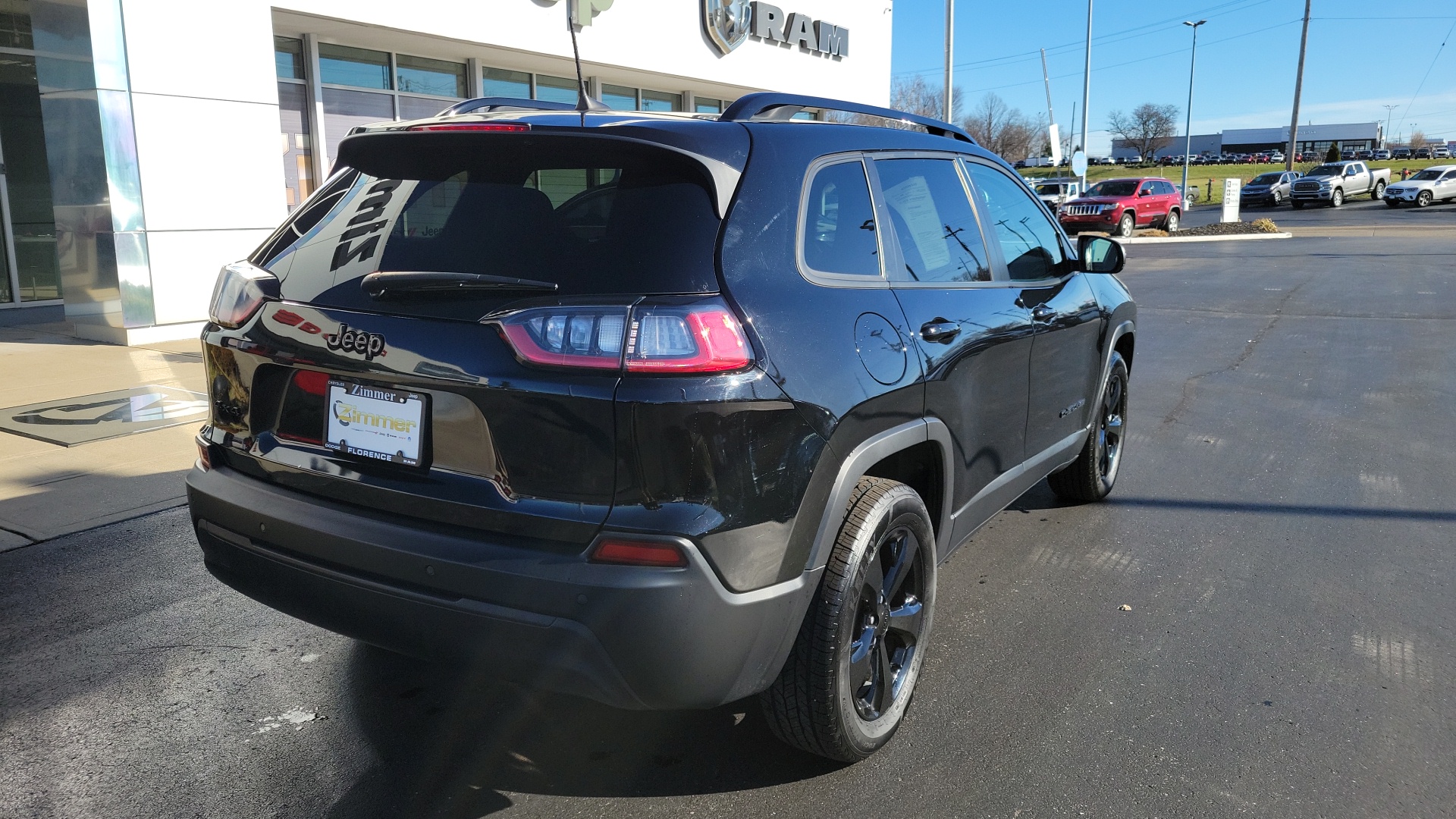 2021 Jeep Cherokee Altitude 8