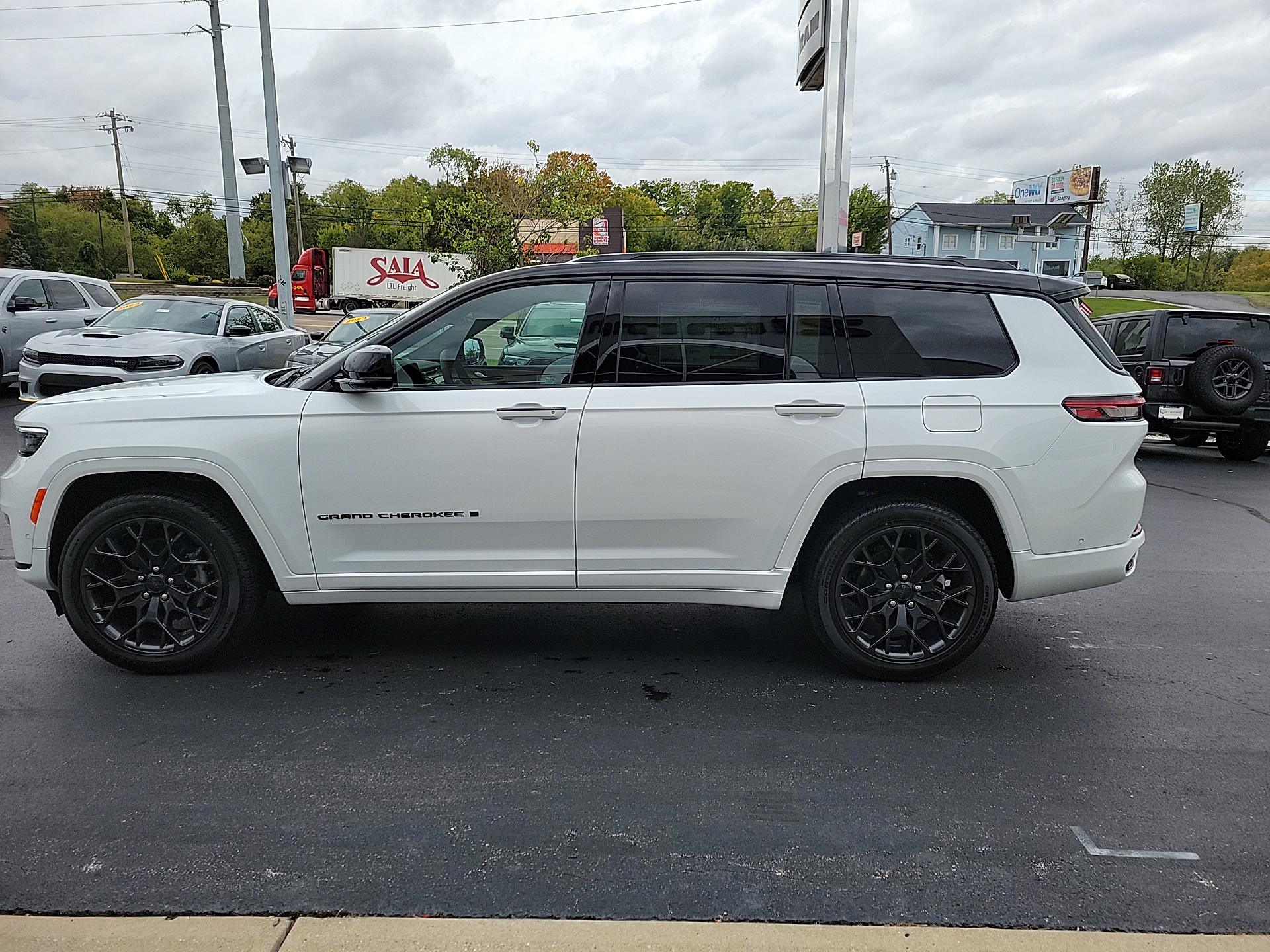 2025 Jeep Grand Cherokee L Summit 5