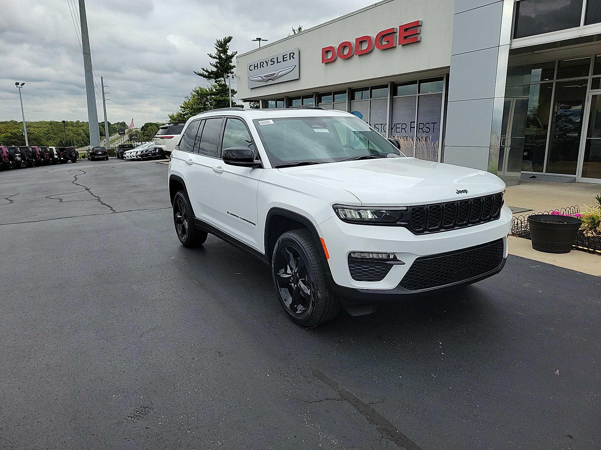 2025 Jeep Grand Cherokee Limited 1