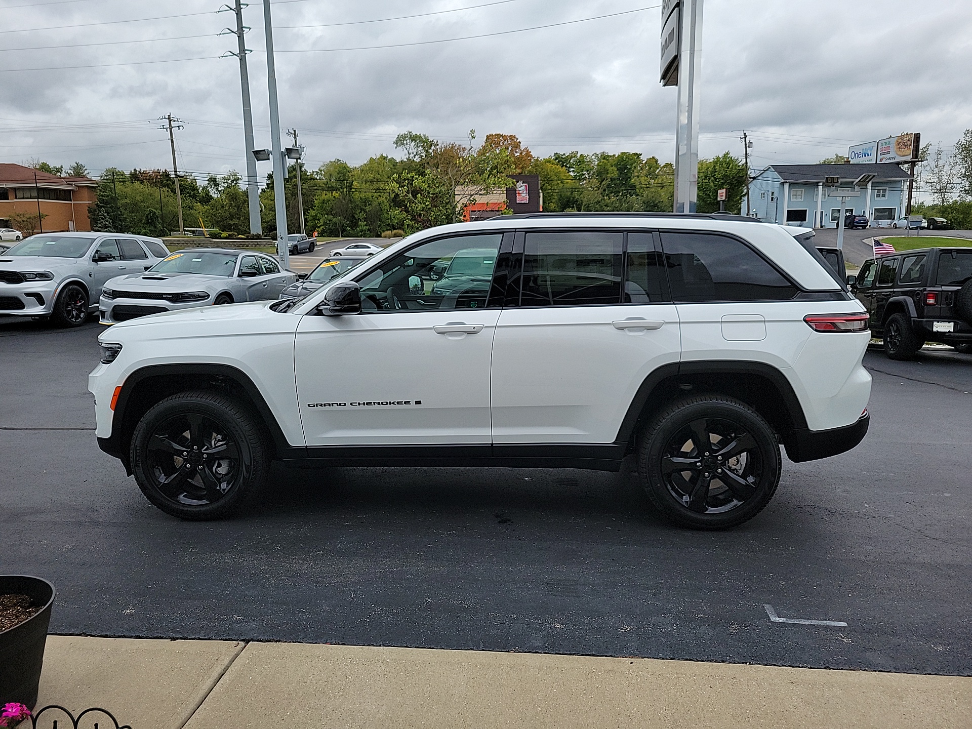 2025 Jeep Grand Cherokee Limited 14